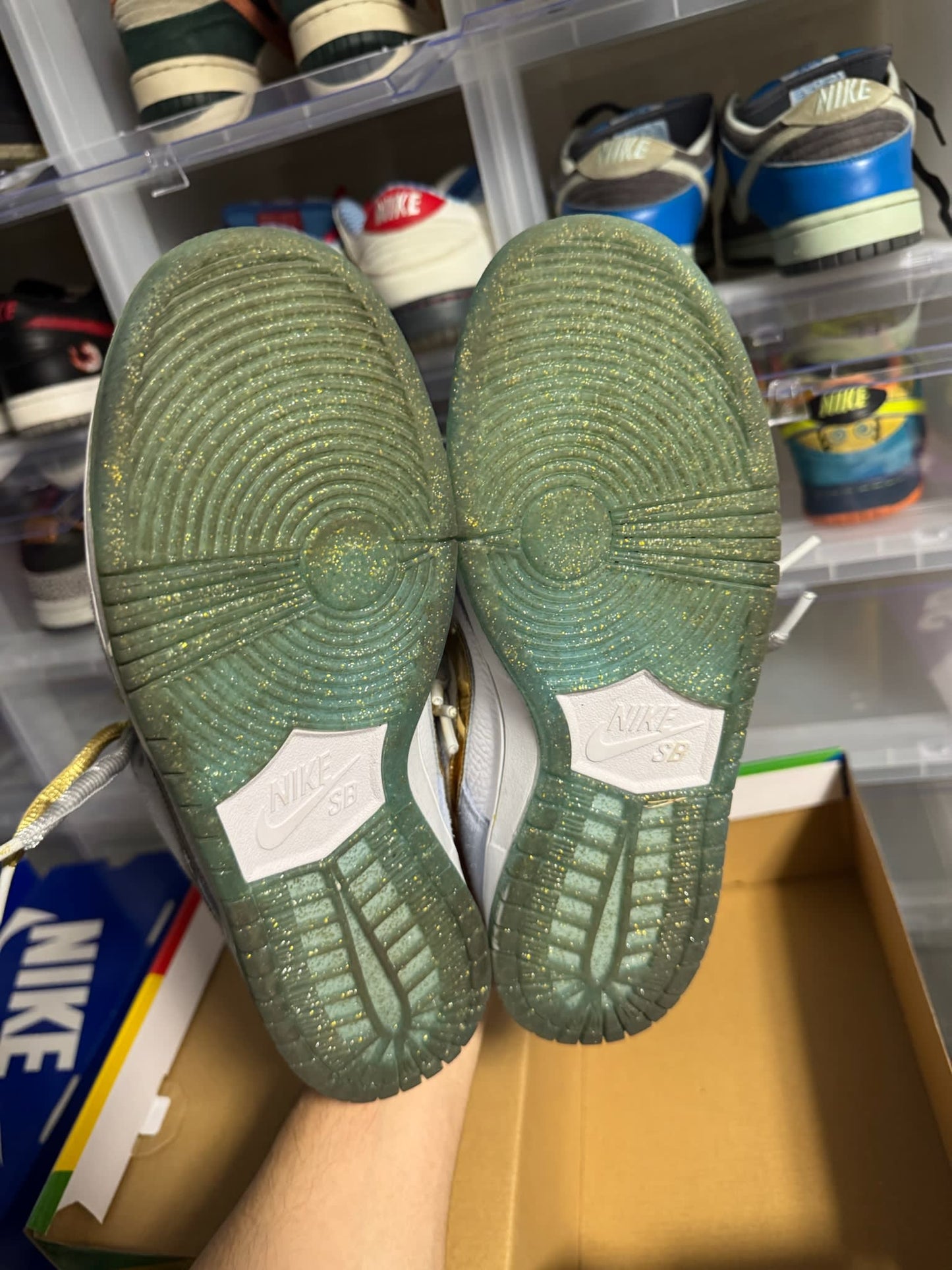 Size 9 Preowned Nike SB Dunk Low Sean Cliver