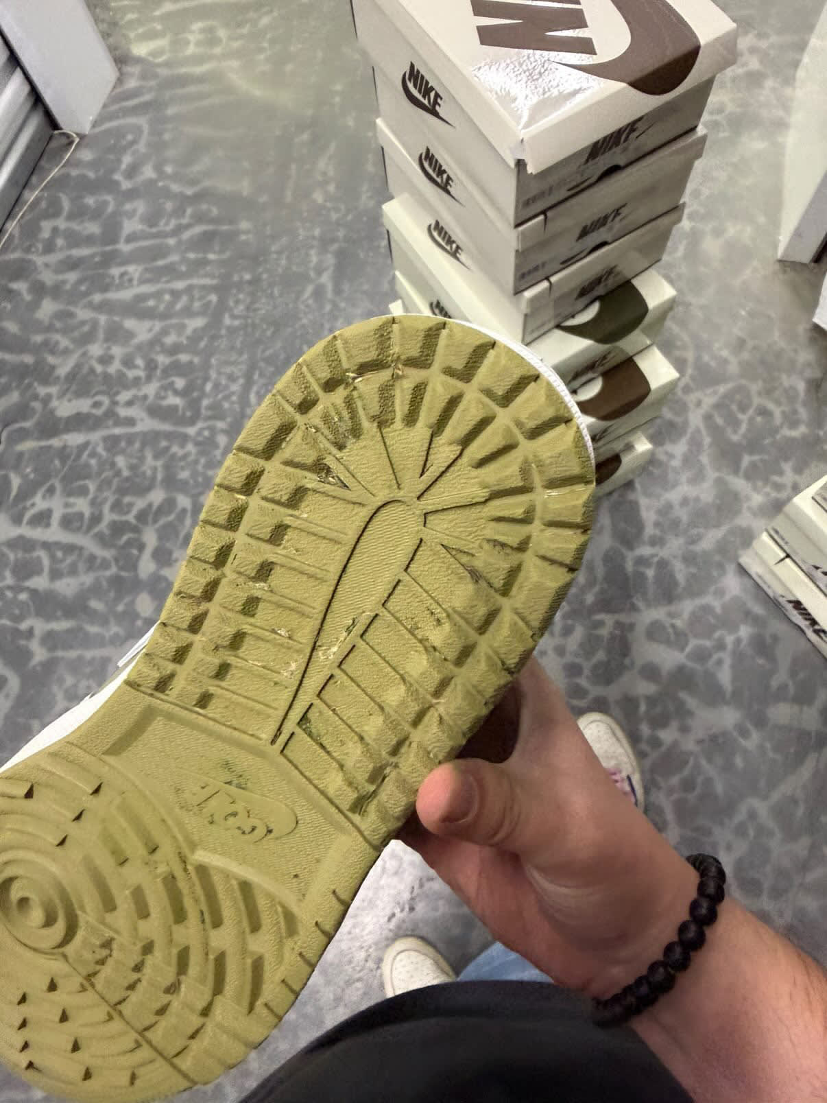 HY6 Jordan 1 Retro Low Golf Travis Scott Neutral Olive