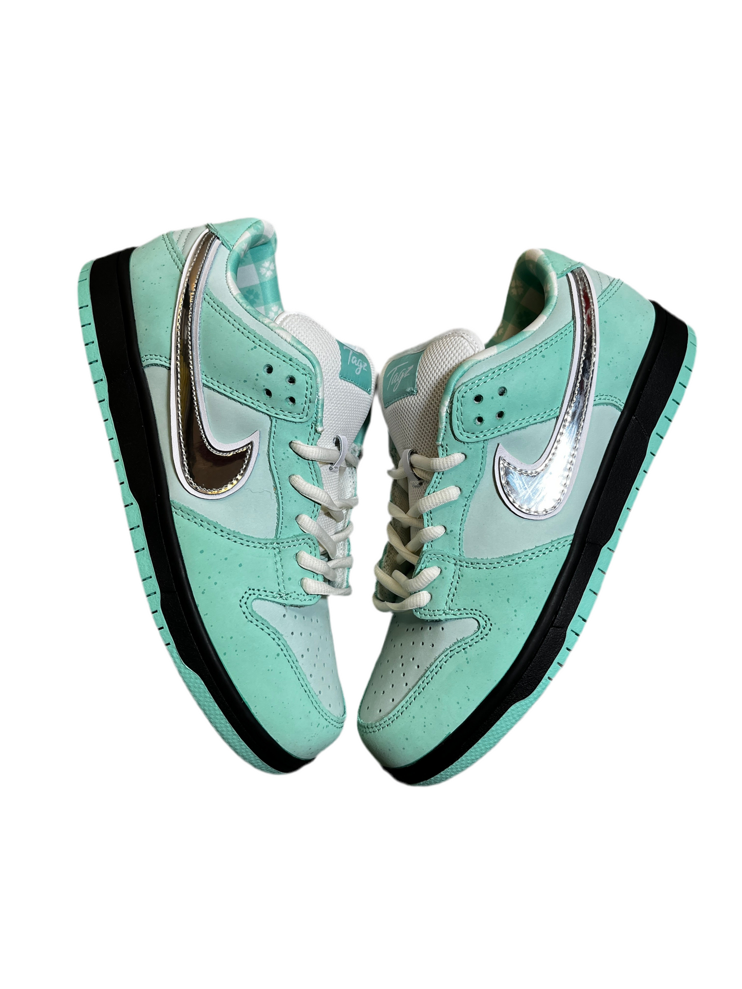 TagzHeat NIKE SB DUNK LOW TIFFANY LOBSTER