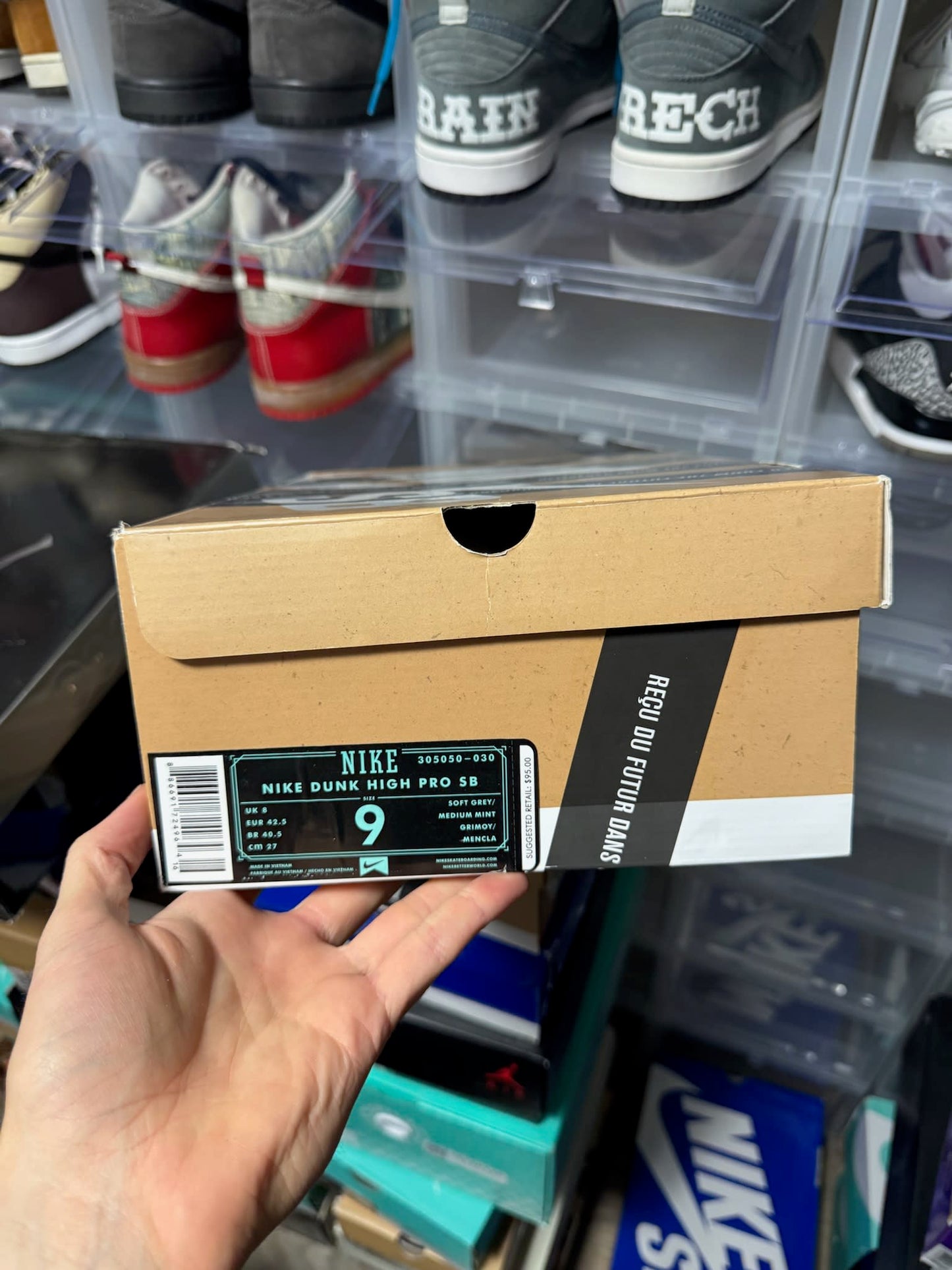 Size 9 Preowned Nike SB Dunk High Soft Grey Mint