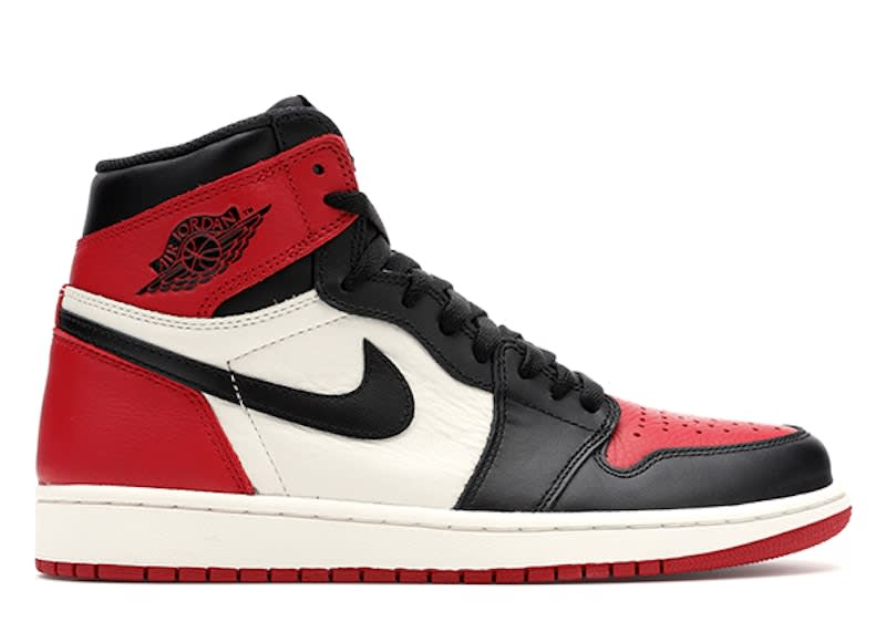 https://res.cloudinary.com/dlqdbsx2k/image/upload/v1754433870/Air-Jordan-1-Retro-High-Bred-Toe-Product_aqznlv.jpg