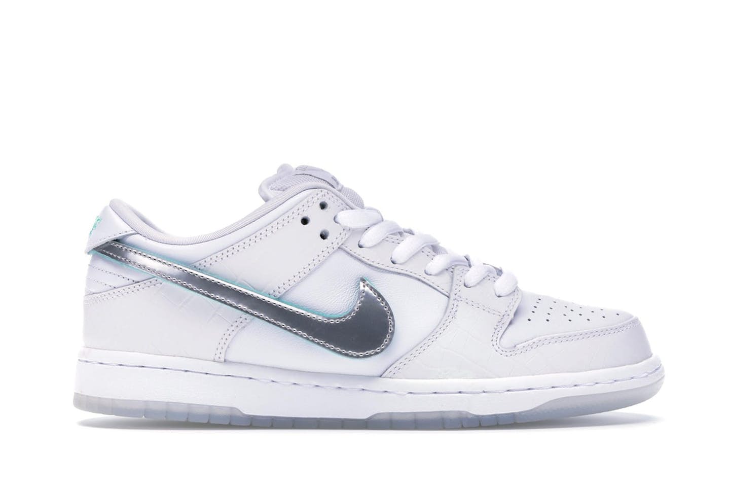 NIKE SB DUNK LOW PRO OG QS x Diamond Supply ‘White Diamond’