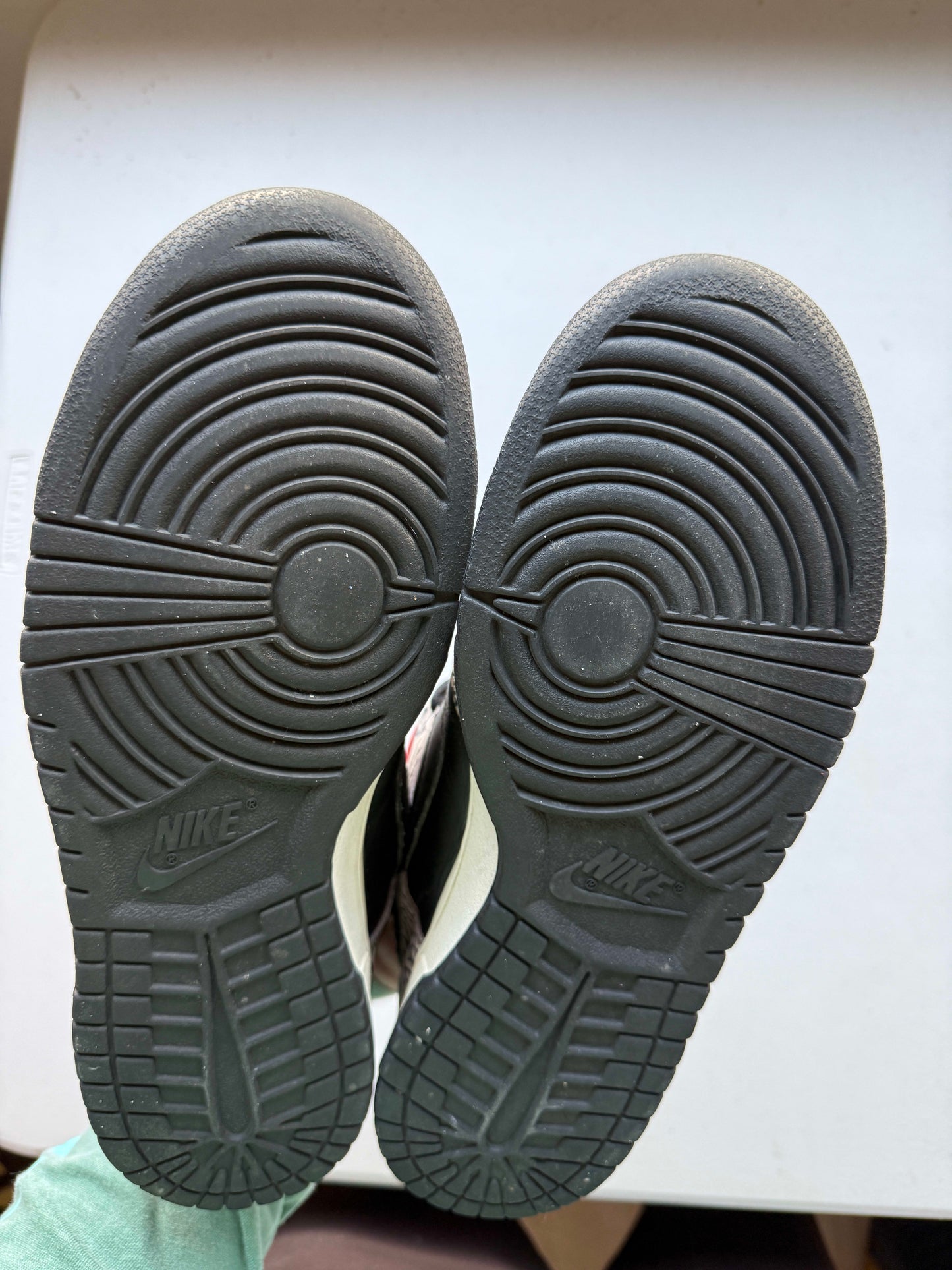 Nike SB Dunk Low Supreme Black Cement (2002)