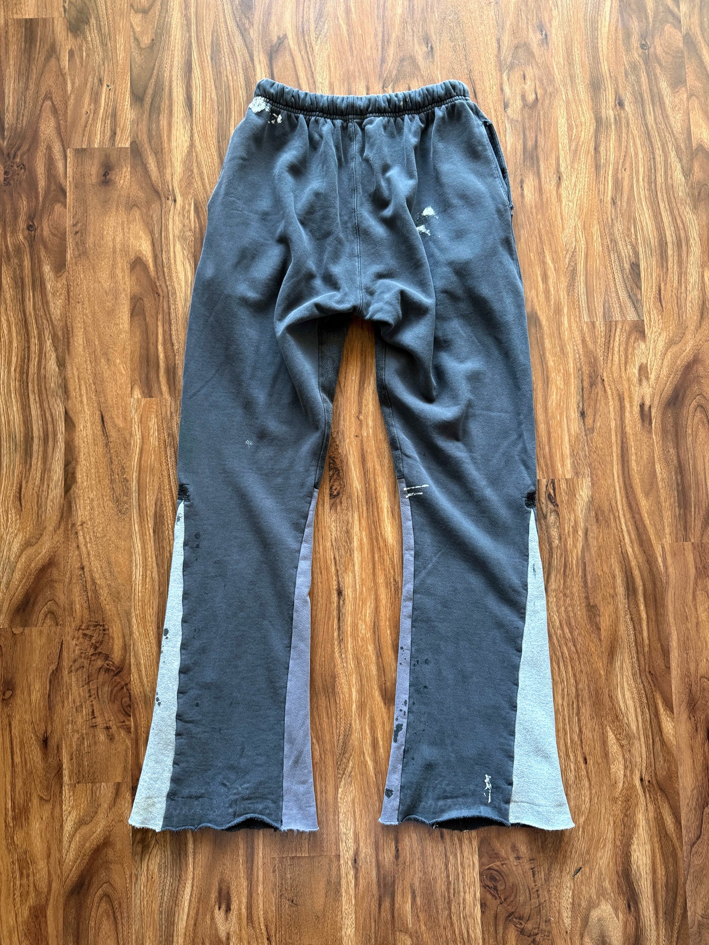 Gallery Dept. Painted Flare Sweat Pants Washed Black