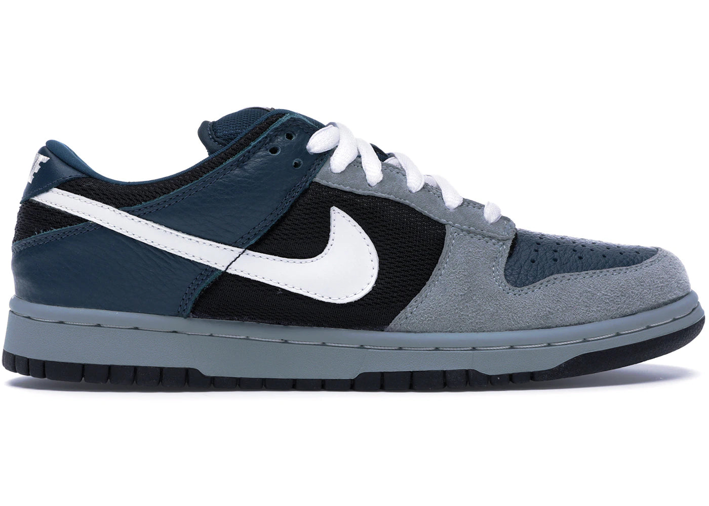 Nike Dunk Low Pro SB Futura