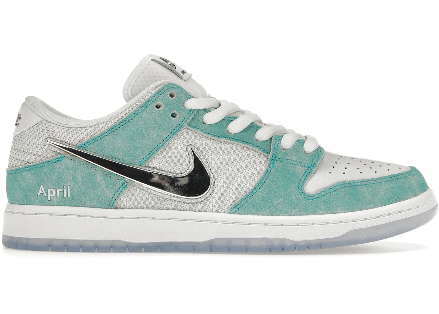 https://images.stockx.com/images/Nike-SB-Dunk-Low-April-Skateboards-Product.jpg?fit=fill&bg=FFFFFF&w=700&h=500&fm=webp&auto=compress&q=90&dpr=2&trim=color&updated_at=1738193358