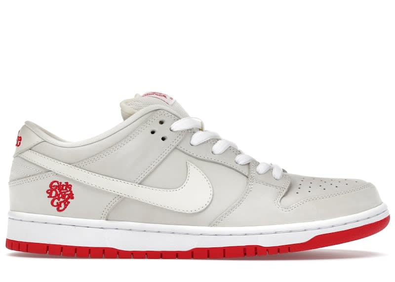 Nike SB Dunk Low Verdy Girls Don't Cry (Friends and Family)