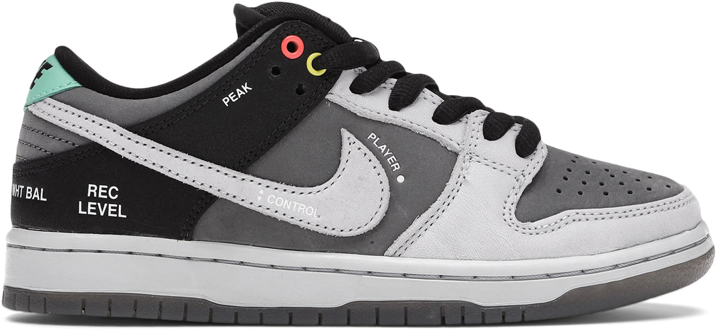 Nike SB Dunk Low VX1000