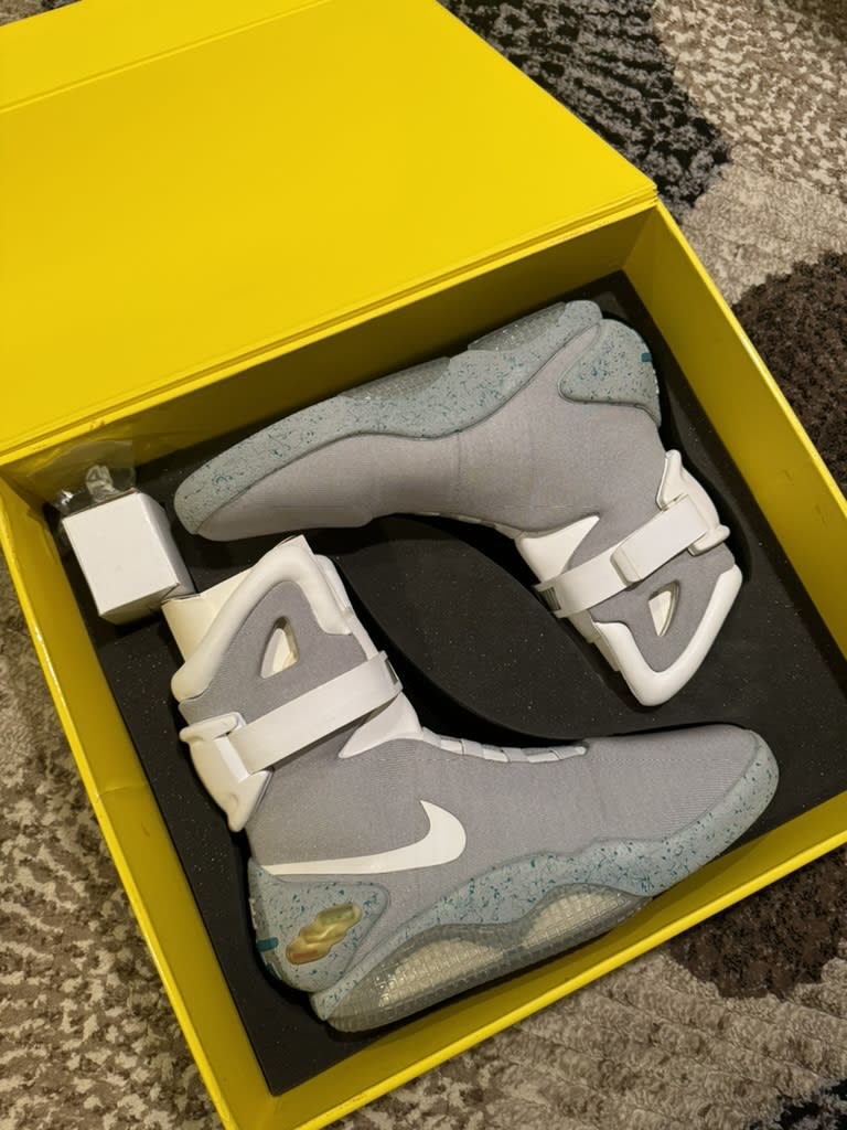 Nike MAG Back to the Future (2011)