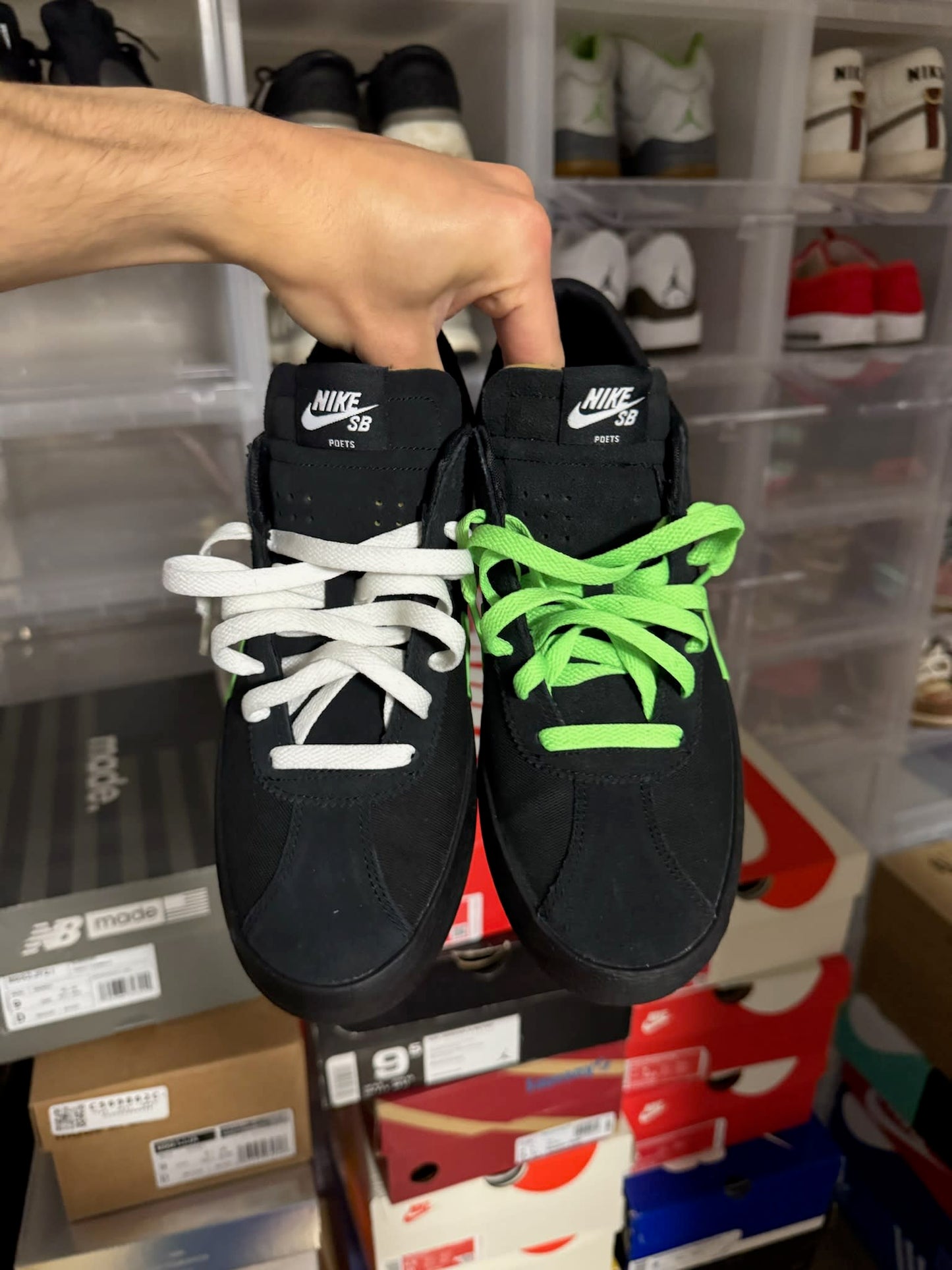 HY830 Nike SB Bruin The Poets