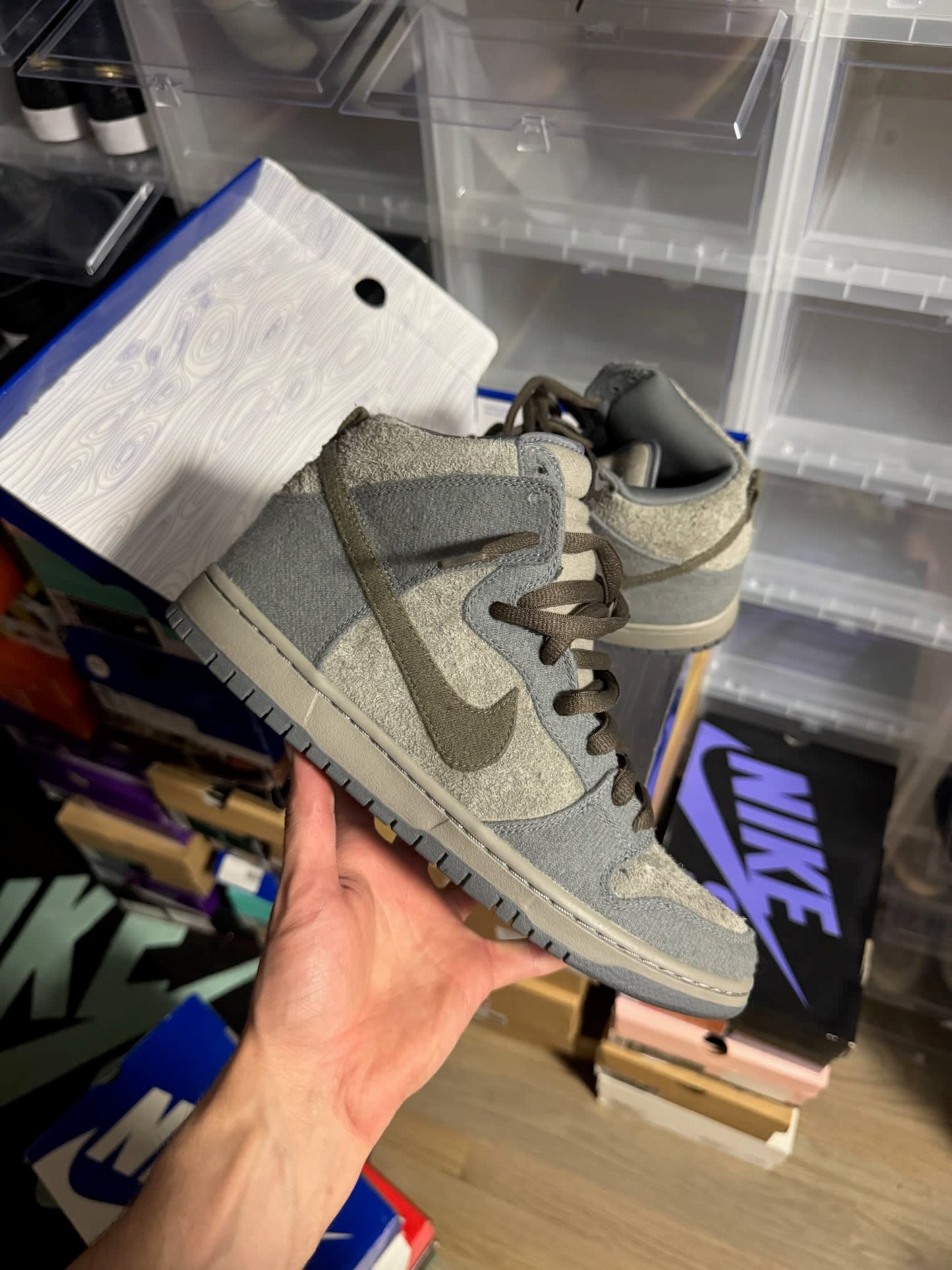 HY765 Nike SB Dunk High Tauntaun