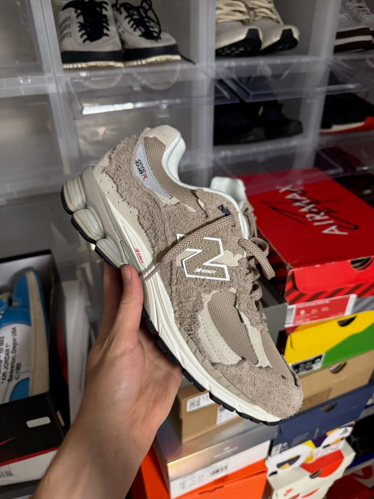 HY890 New Balance 2002R Protection Pack Driftwood
