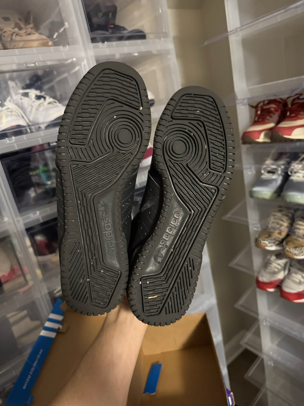 [HY824] adidas Yeezy Powerphase Calabasas Core Black