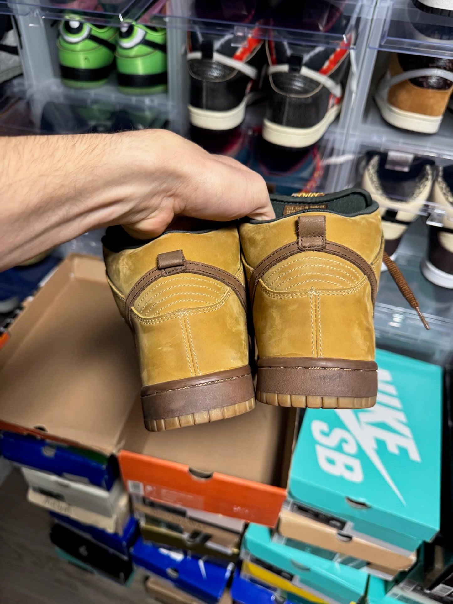 Size 8.5 Preowned Nike SB Dunk High Wheat