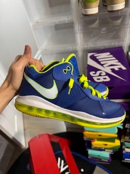 Size 9 Preowned Nike LeBron 8 V/2 Low Sprite (2011)