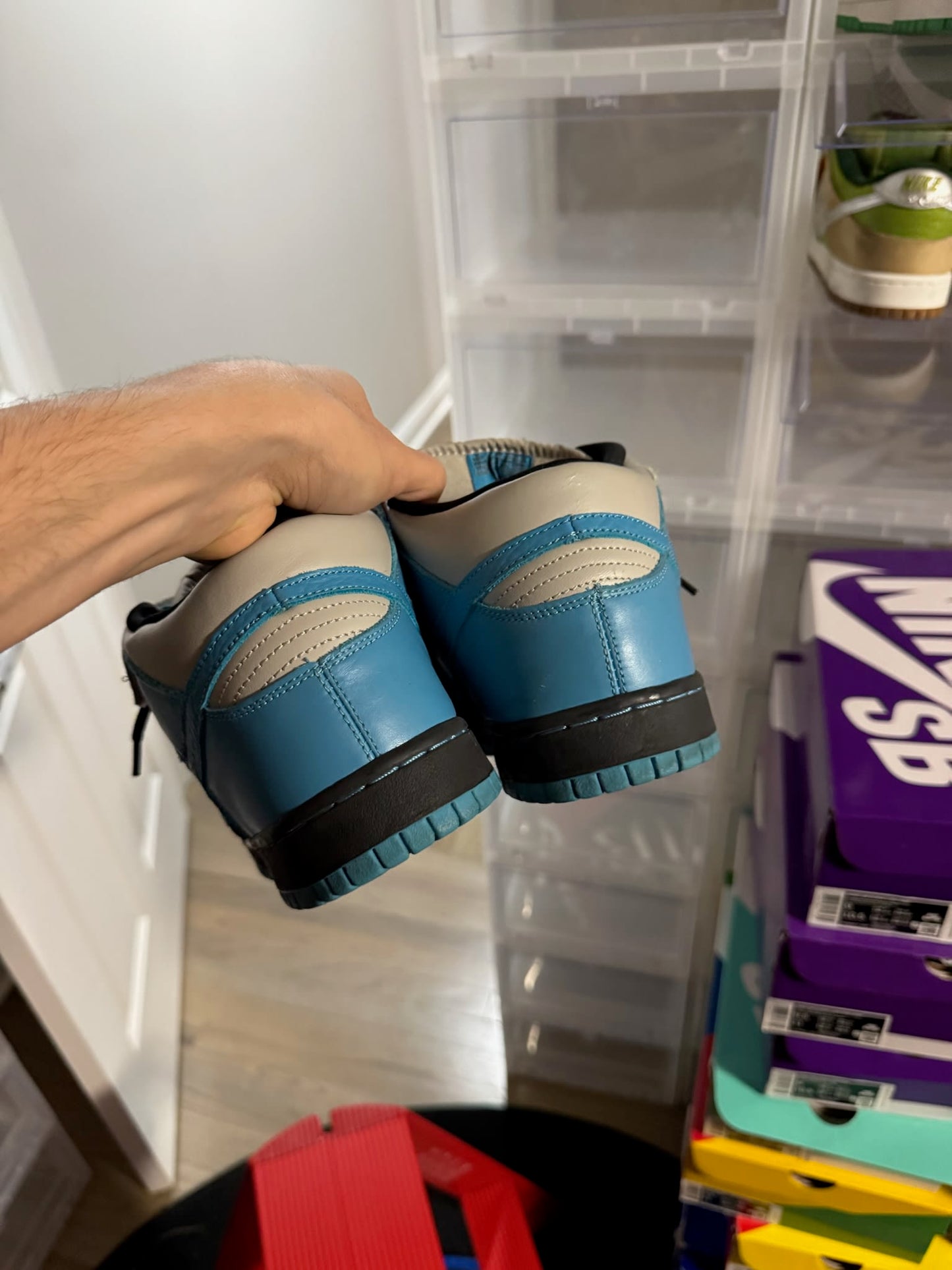 Size 9.5 Preowned (NB) Nike SB Dunk Mid Aqua Fuel Blue