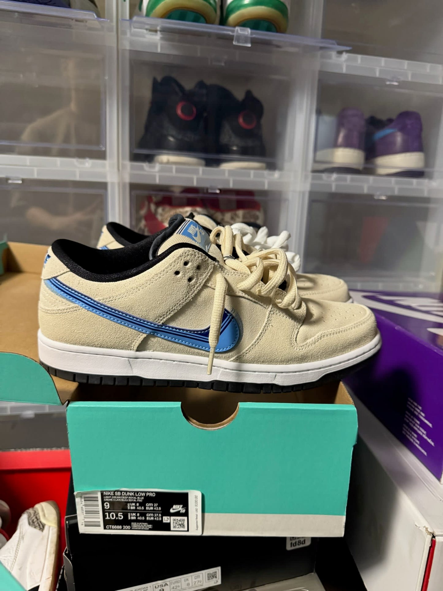 Size 9 Preowned Nike SB Dunk Low Truck It