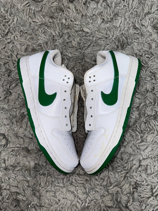 NIKE DUNK LOW PRO SB ‘White Classic Green’