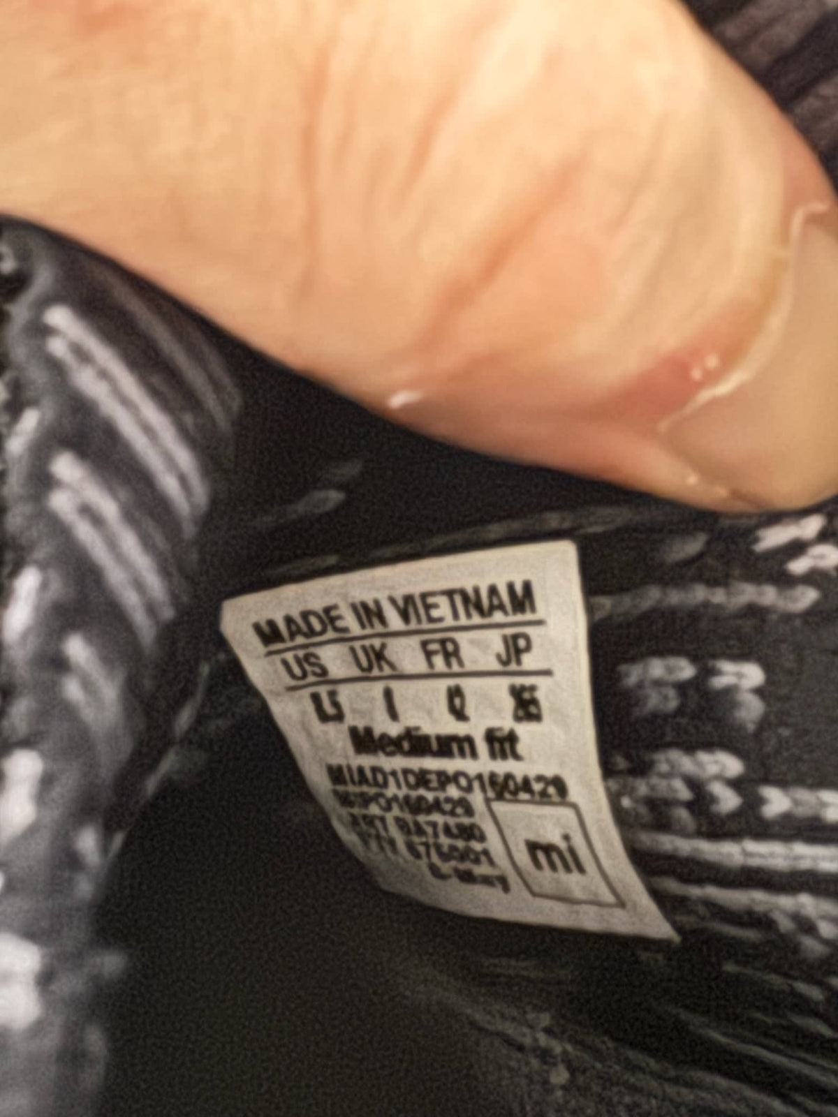 [HY845] adidas NMD R1 Nice Kicks