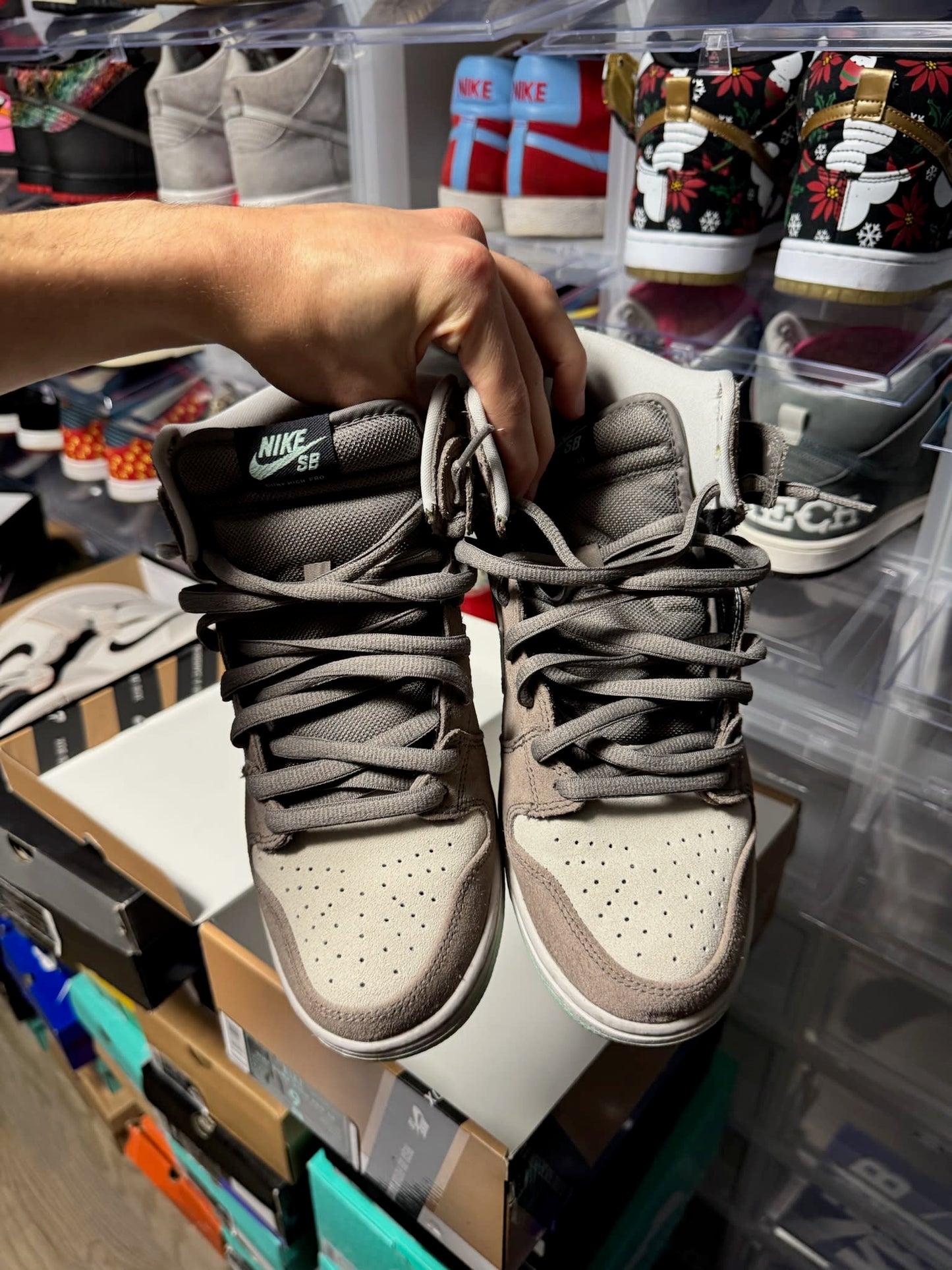 Size 9 Preowned Nike SB Dunk High Soft Grey Mint