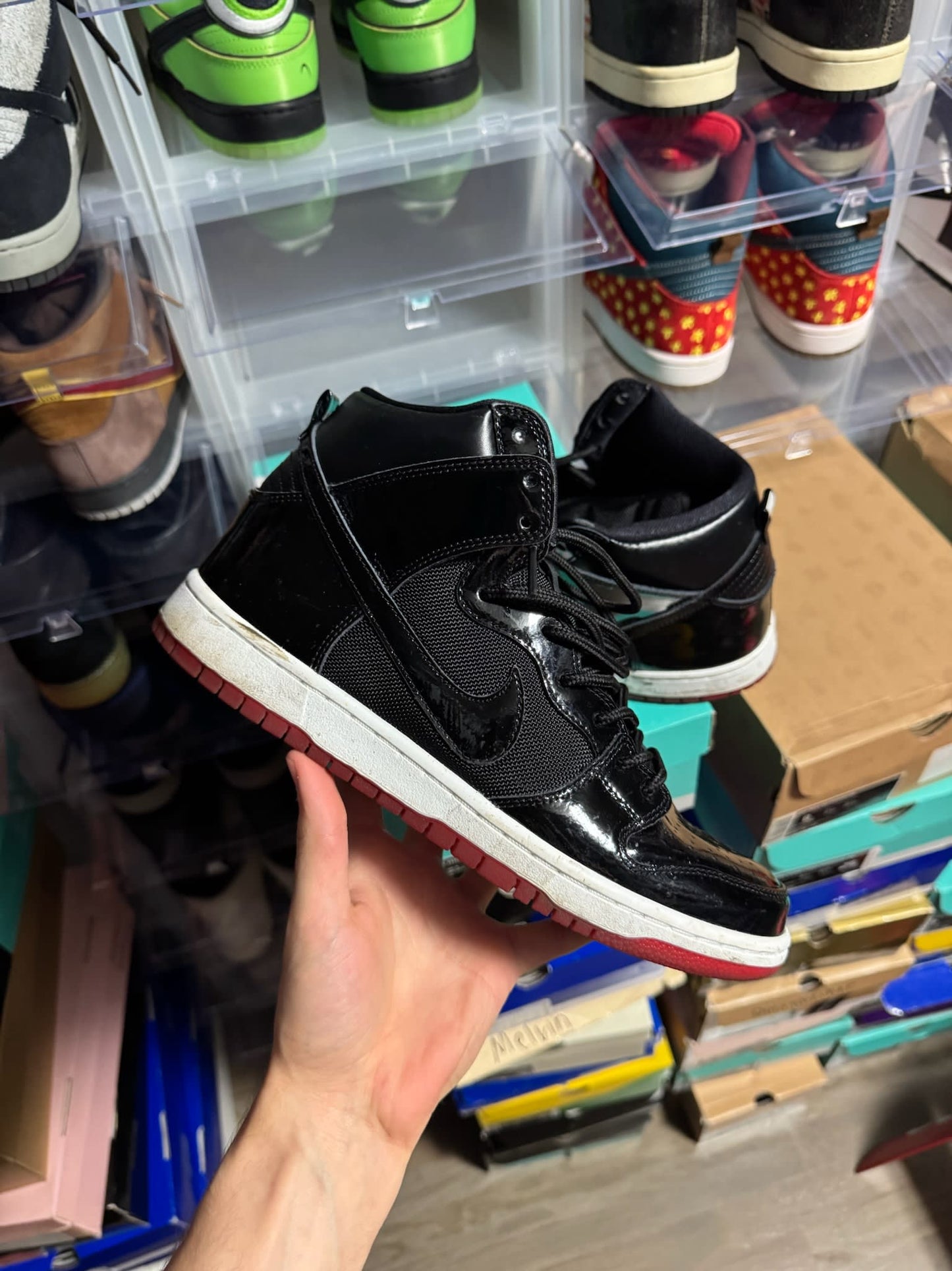 Size 9 Preowned Nike SB Dunk High Bred