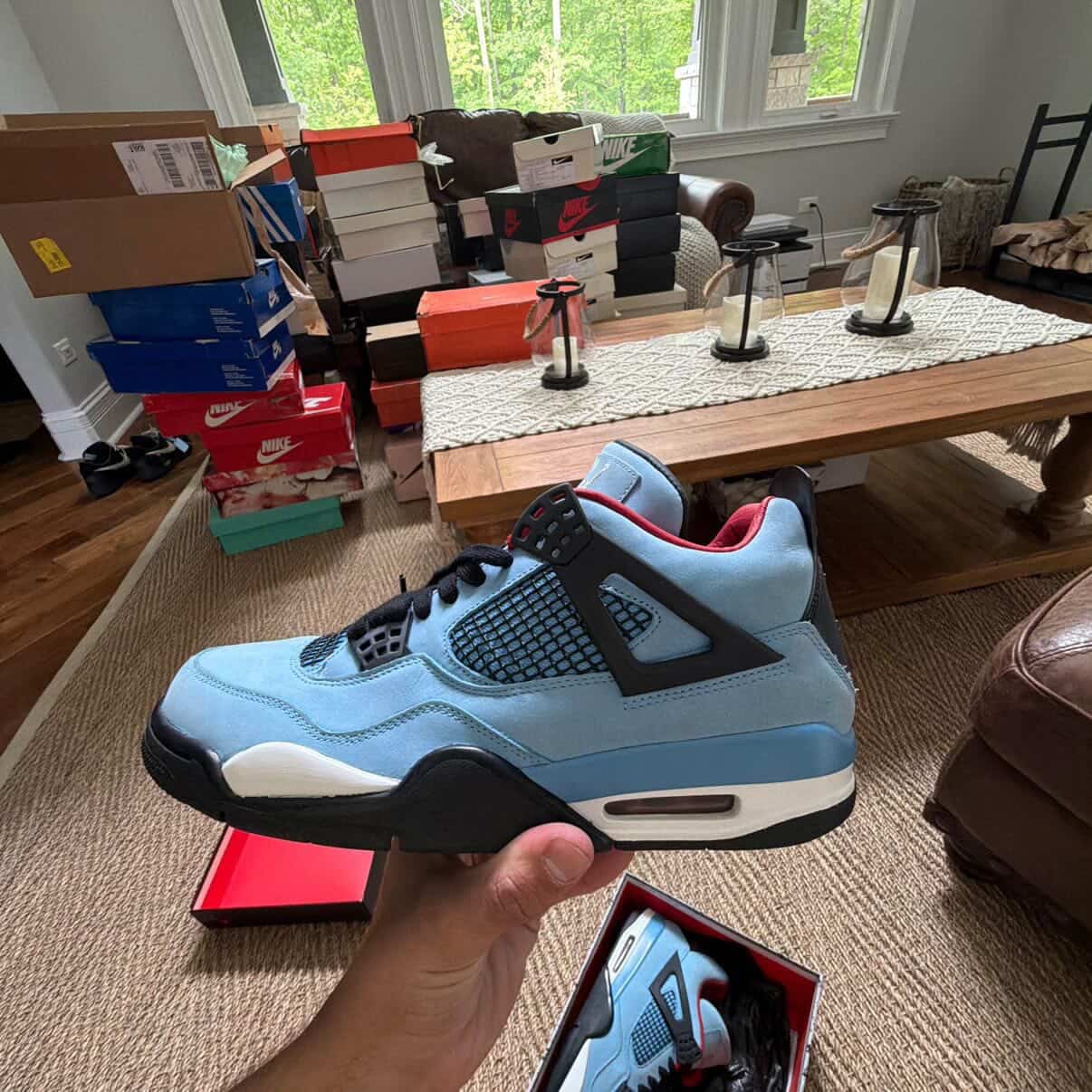 Jordan 4 Retro Travis Scott Cactus Jack (Friends and Family)