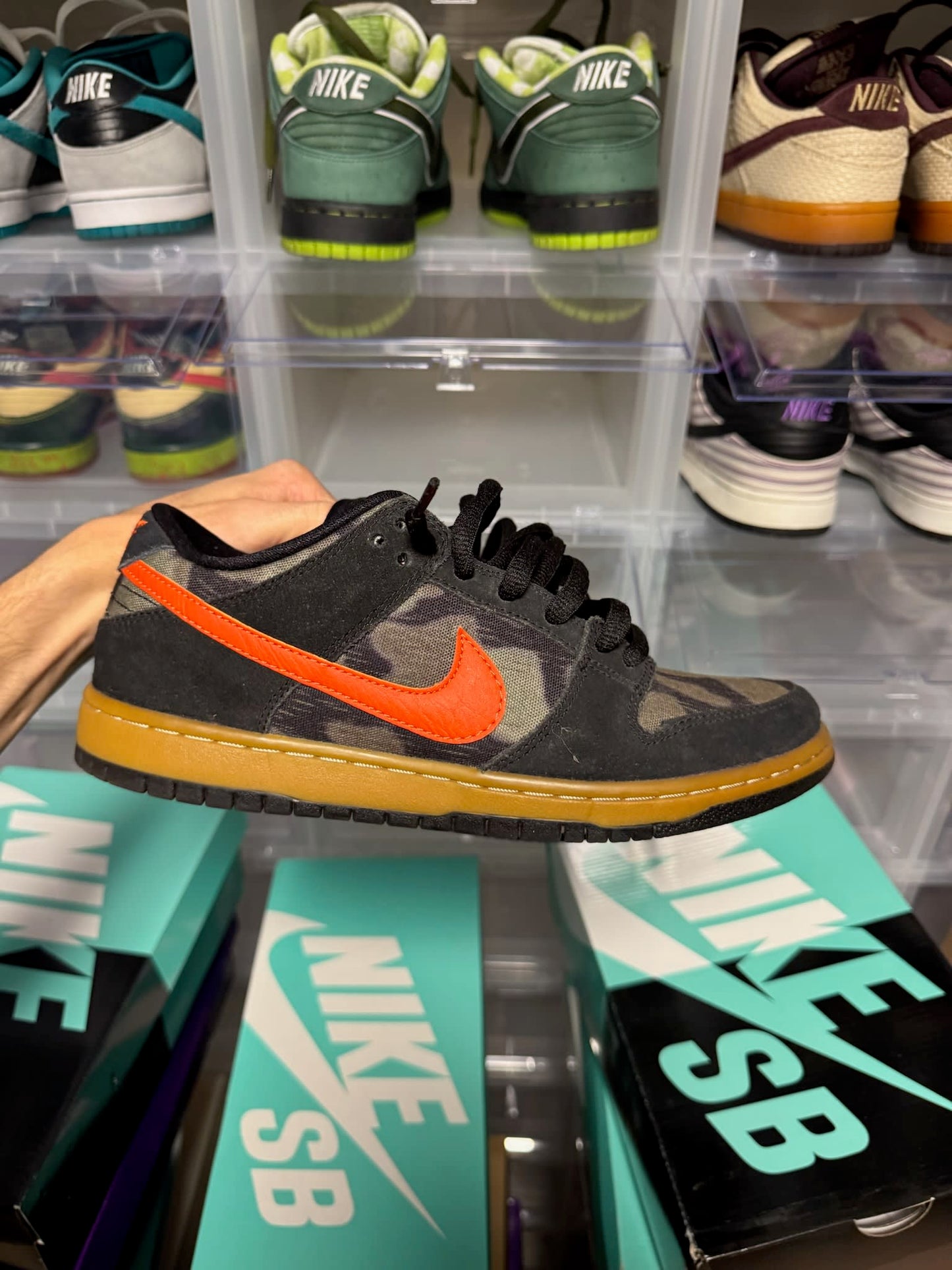 Size 9 Preowned (NB) Nike SB Dunk Low Black Rough Green