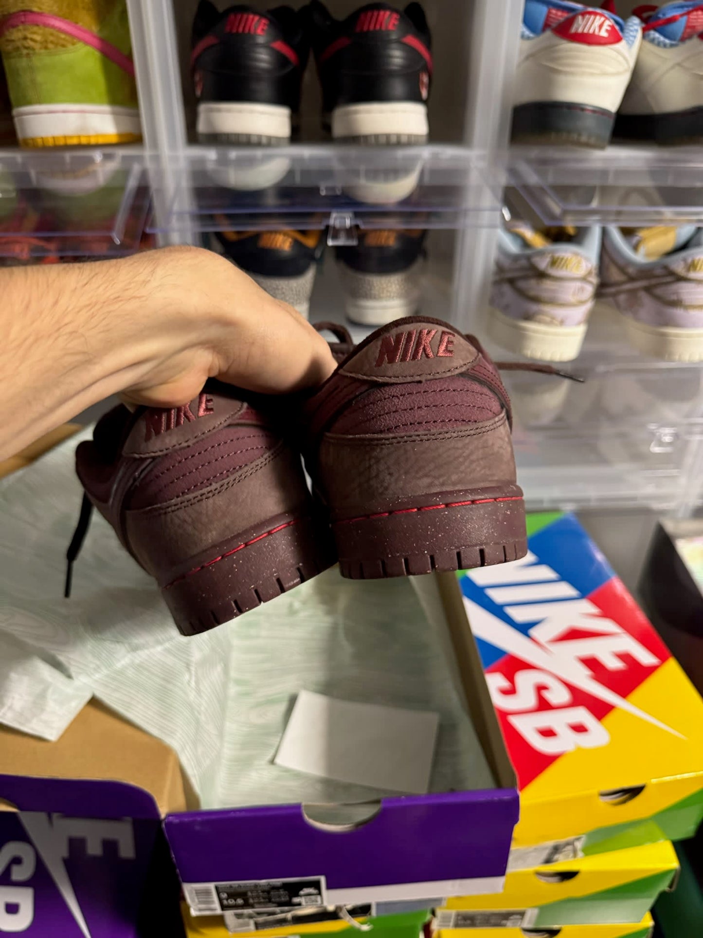 Size 9 Preowned Nike SB Dunk Low City of Love Burgundy Crush