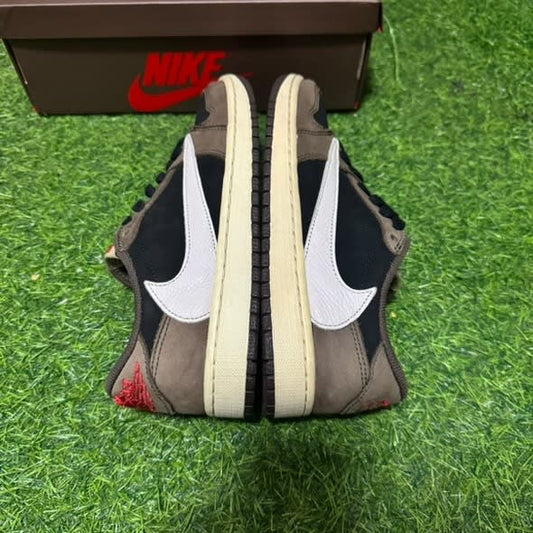 HY1064 Jordan 1 Retro Low OG SP Travis Scott Mocha