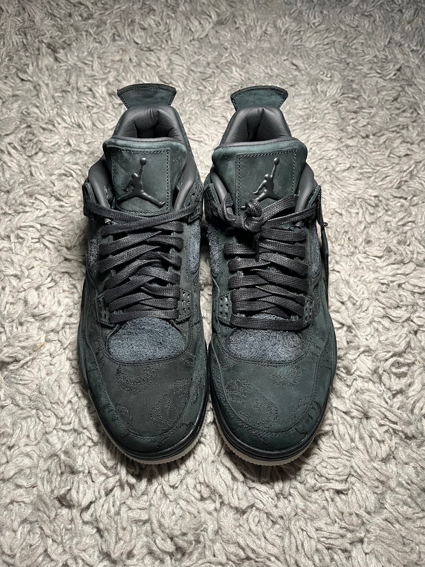 AIR JORDAN 4 RETRO KAWS ‘Black’