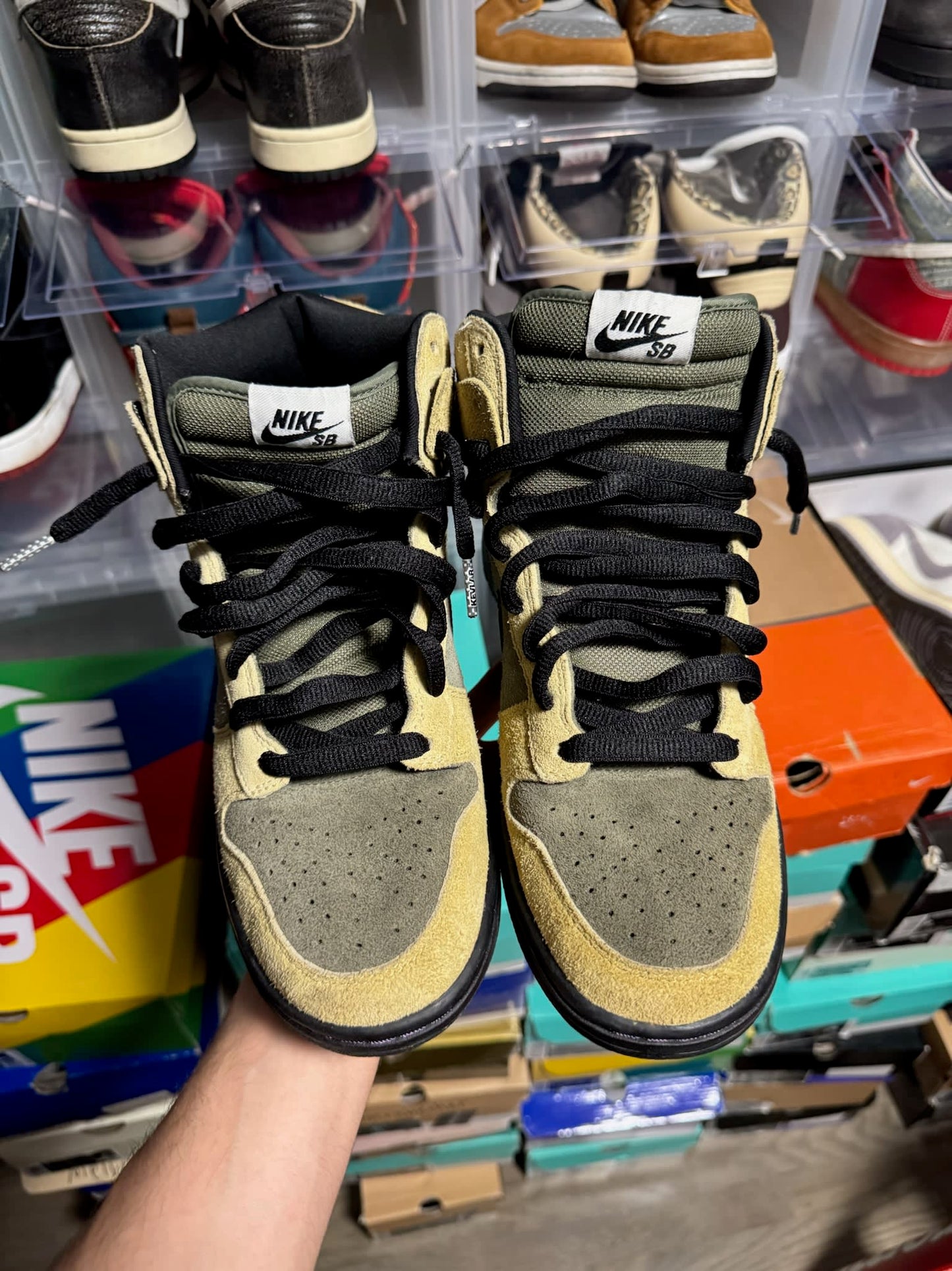 Size 9 Preowned (NB) Nike SB Dunk High Chrome Ball Incident