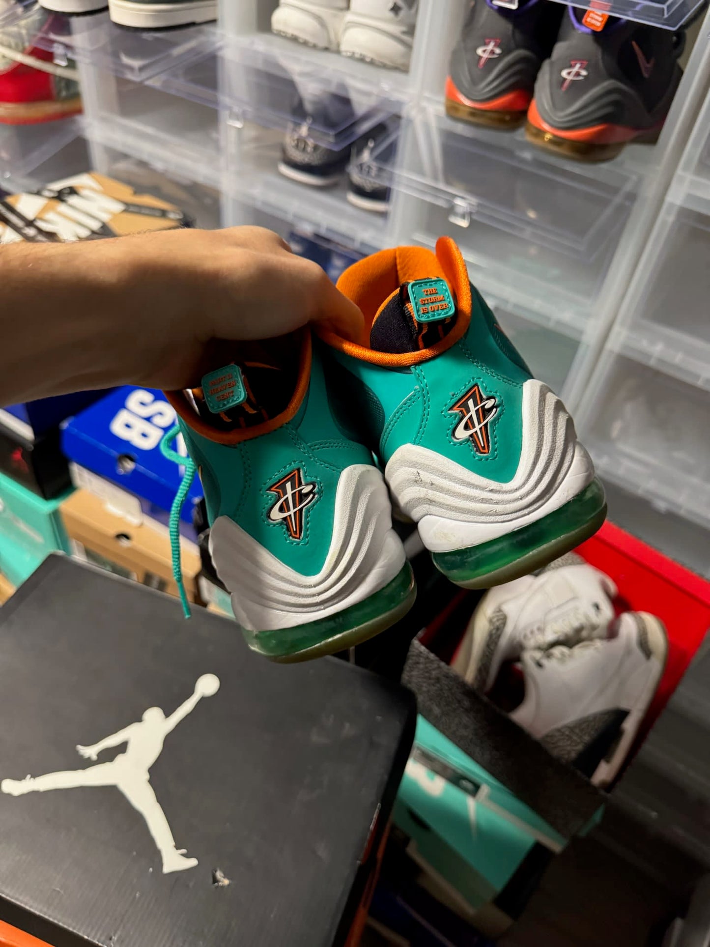 Size 9 Preowned (NB) Nike Penny V Miami Dolphins