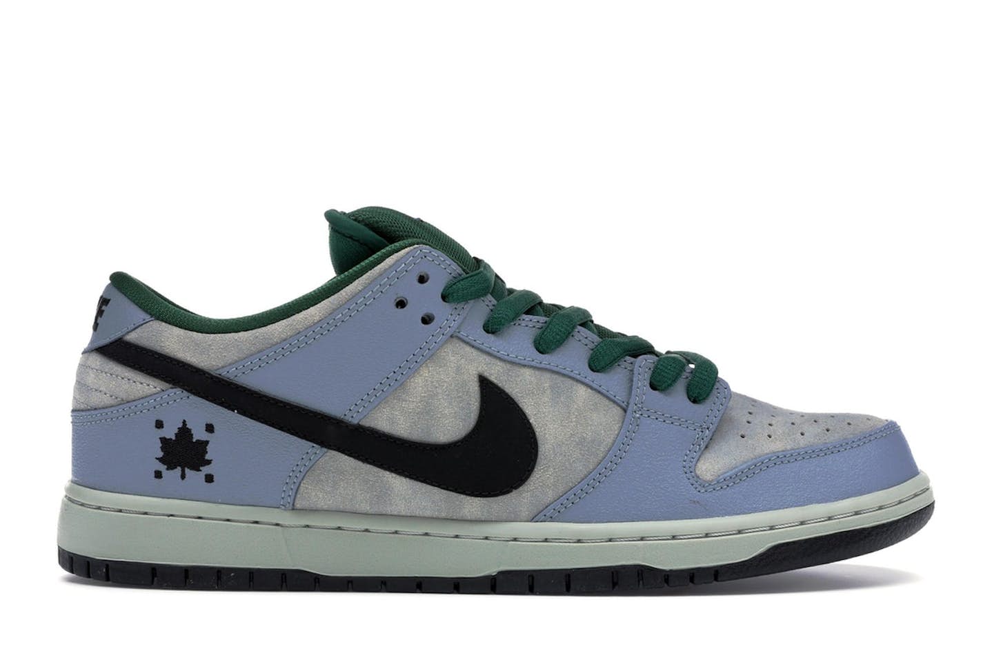 NIKE SB DUNK LOW ‘Maple Leaf Central Park’