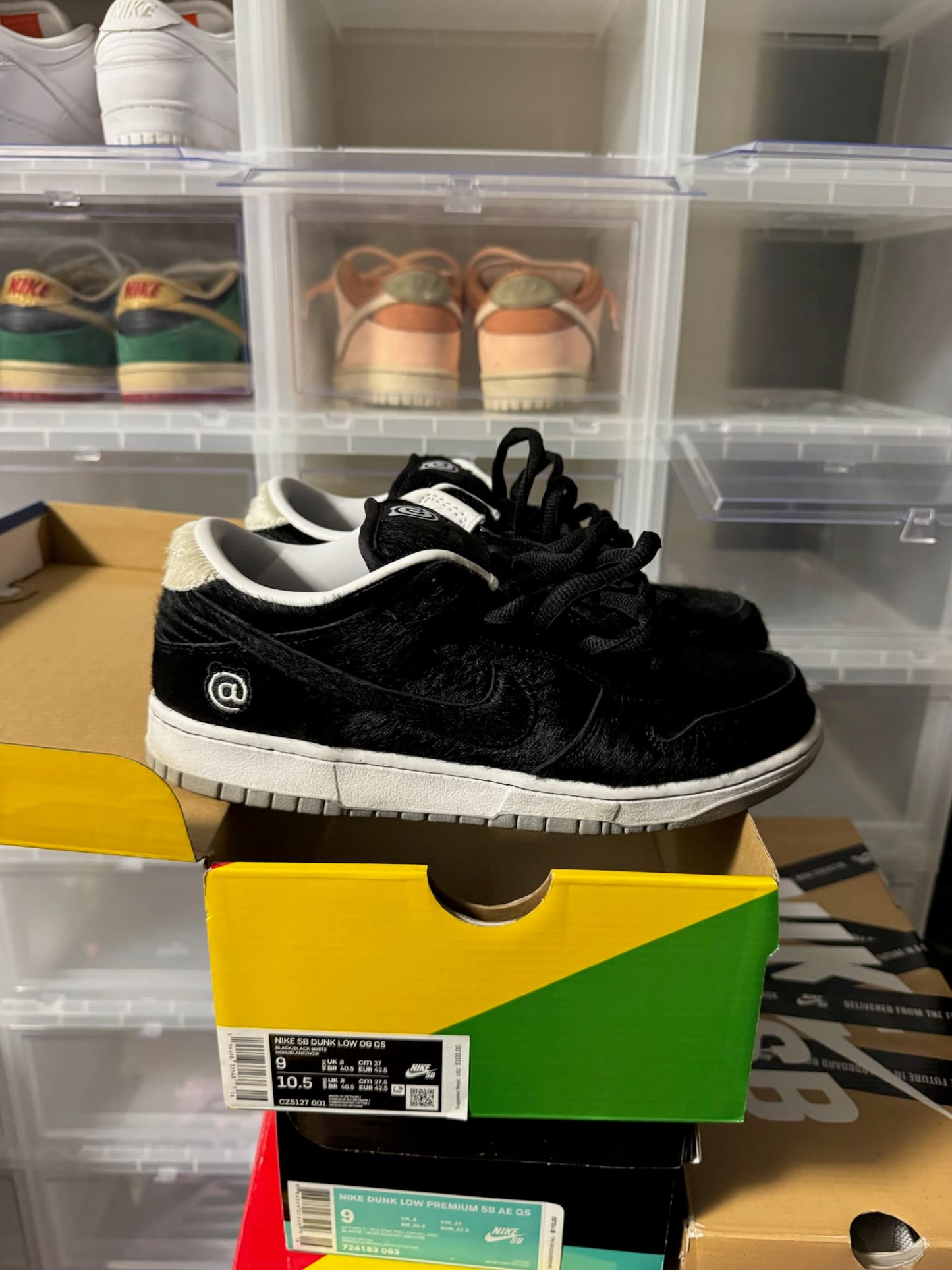 Size 9 Preowned Nike SB Dunk Low Medicom Toy (2020)