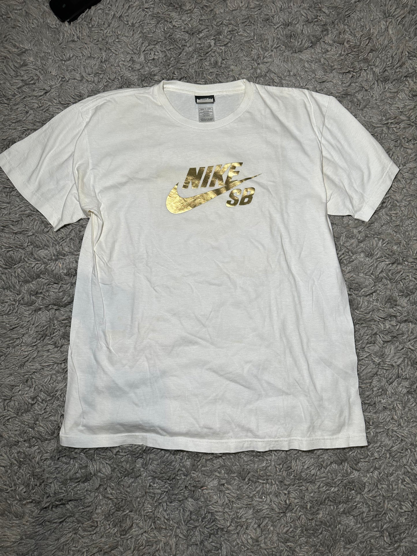 Nike SB ‘WHITE GOLD’ Tee