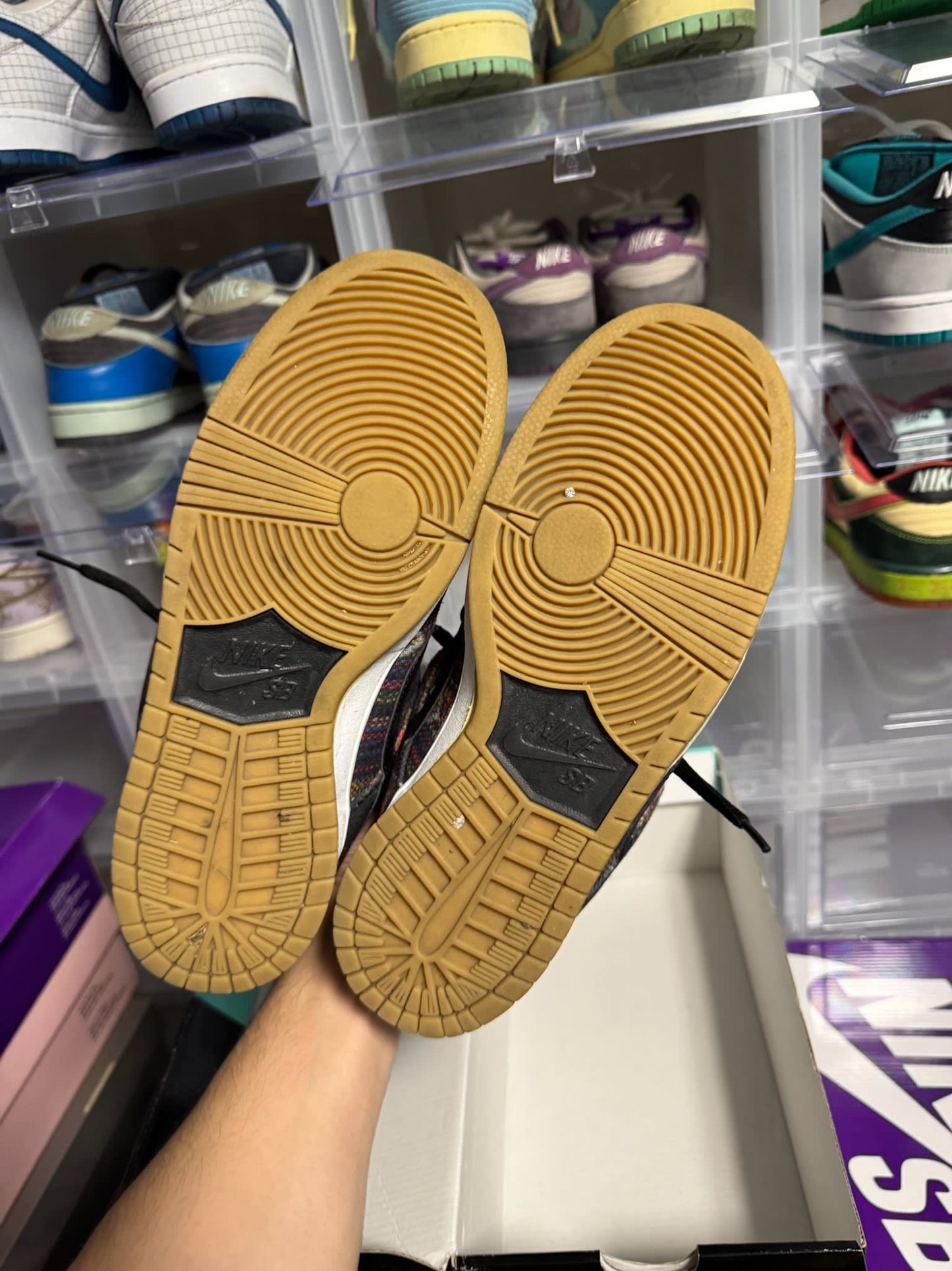 Size 9 Preowned Nike SB Dunk Low Hackey Sack