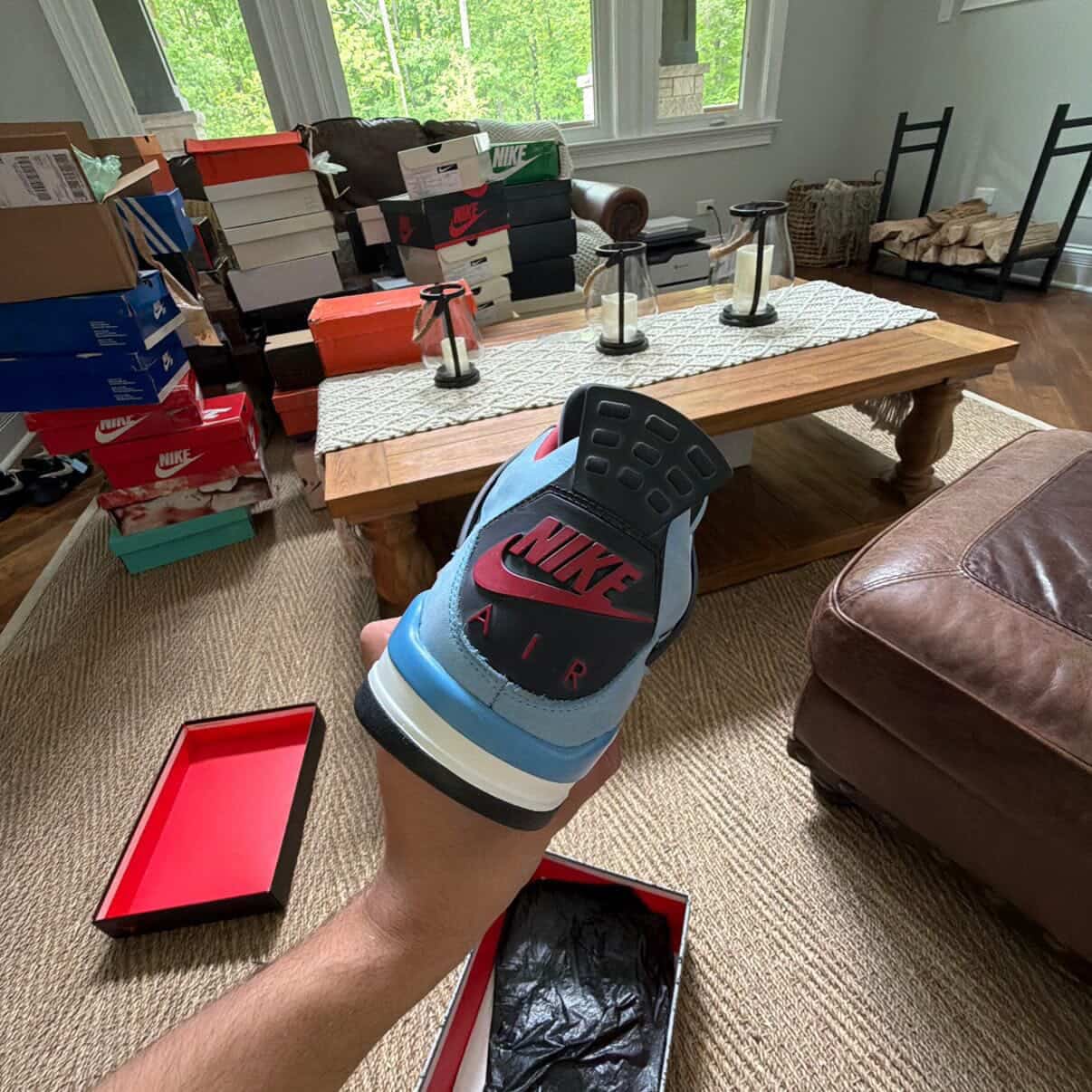 Jordan 4 Retro Travis Scott Cactus Jack (Friends and Family)
