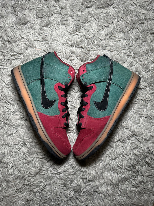 NIKE DUNK HIGH PRO SB ‘Goofy Boy’