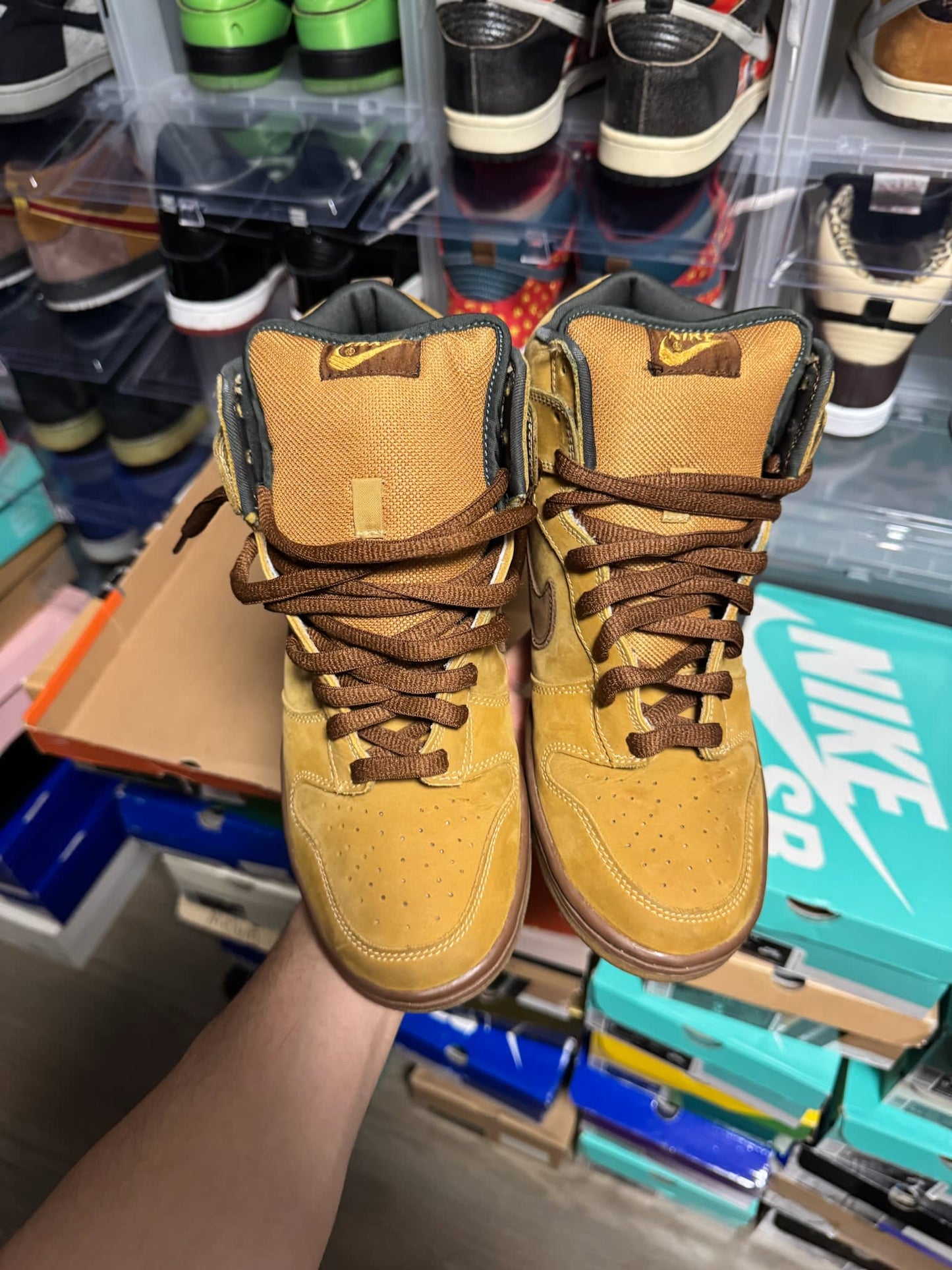 Size 8.5 Preowned Nike SB Dunk High Wheat