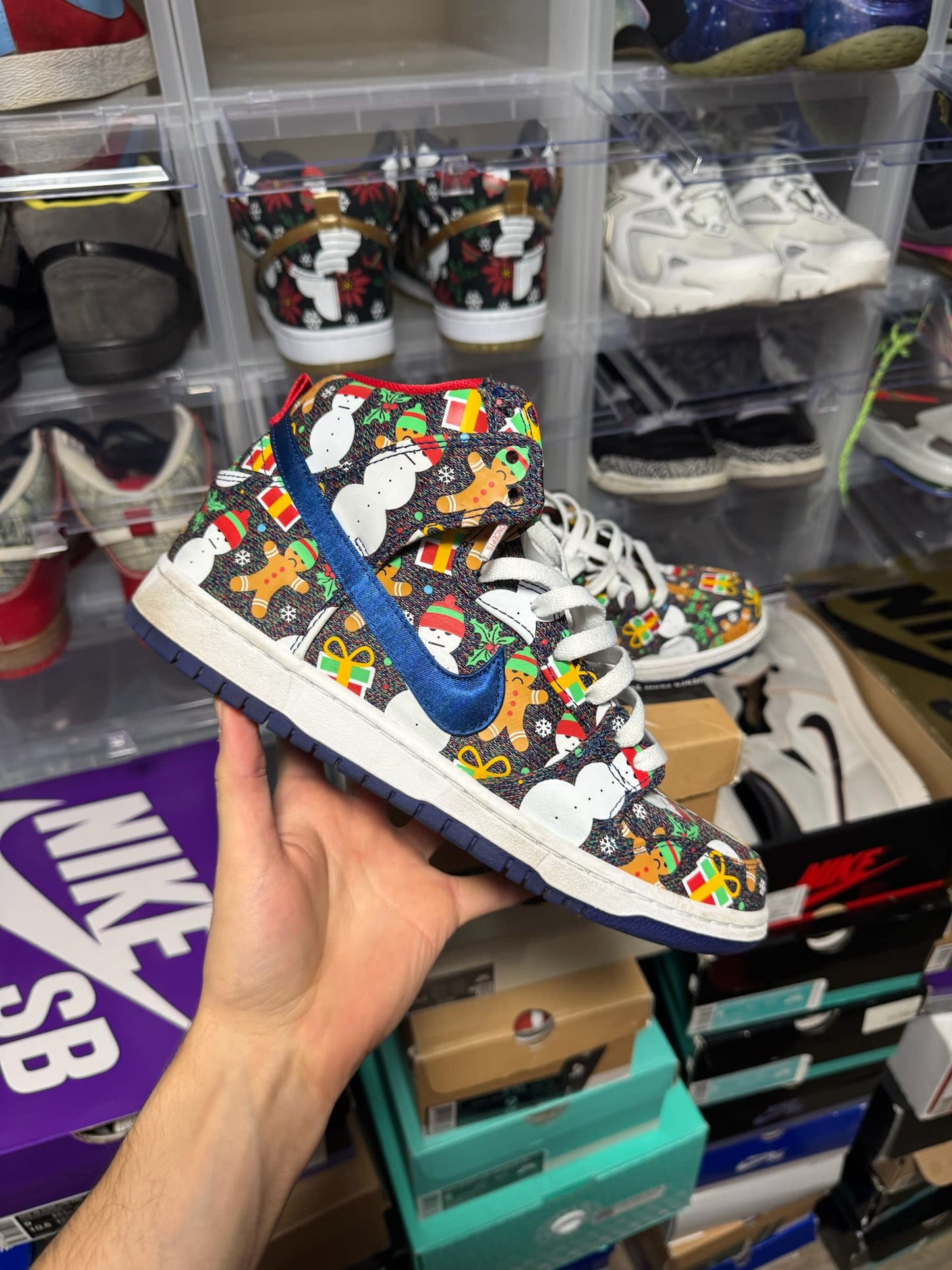 Size 9 Preowned Nike SB Dunk High Concepts Ugly Christmas Sweater (2017)