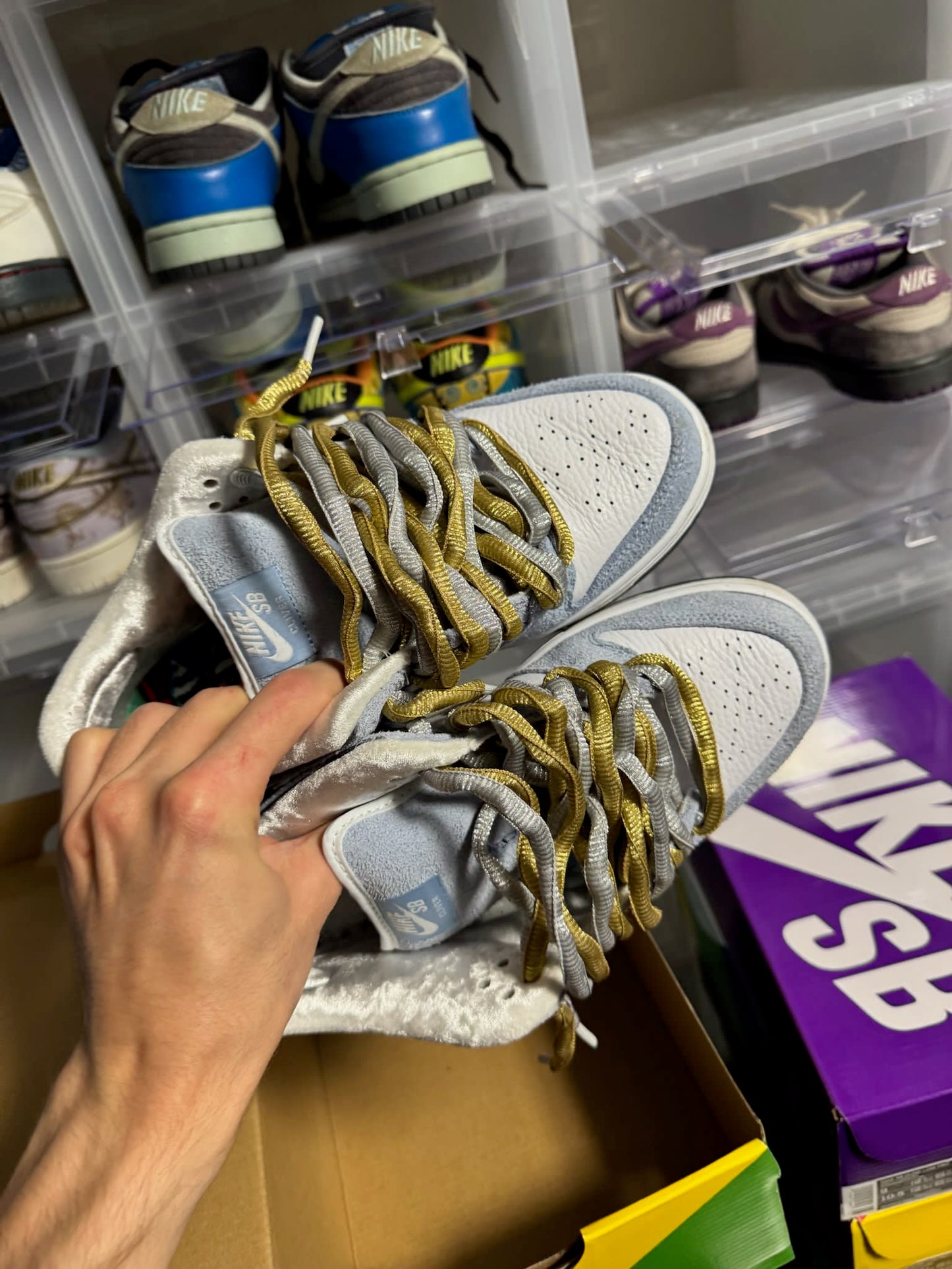 Size 9 Preowned Nike SB Dunk Low Sean Cliver