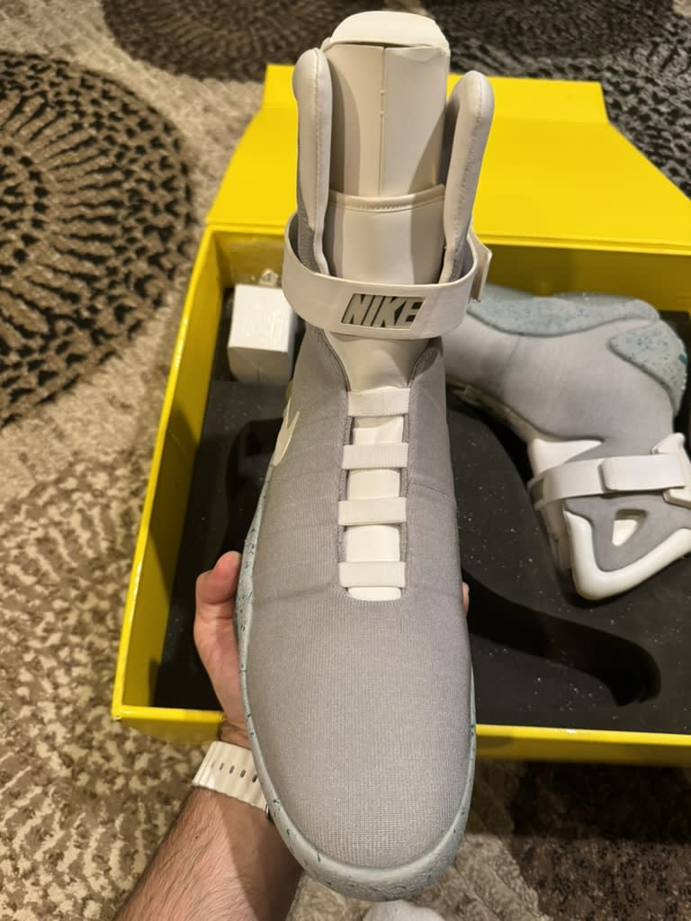 Nike MAG Back to the Future (2011)