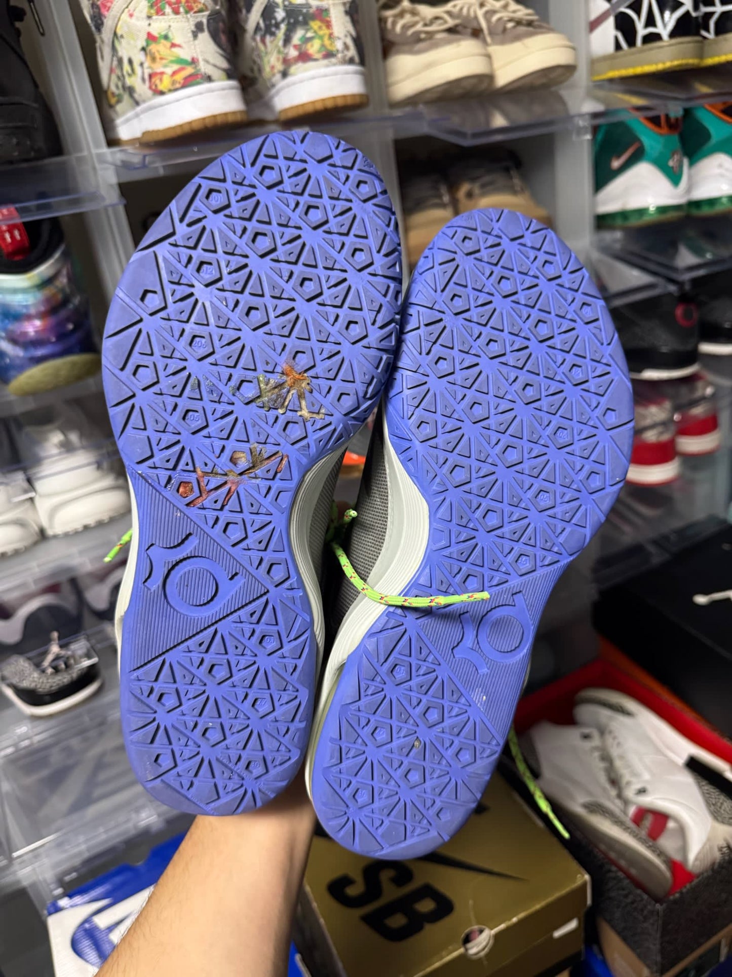 Size 9.5 Preowned (NB) Nike KD 5 Splatter