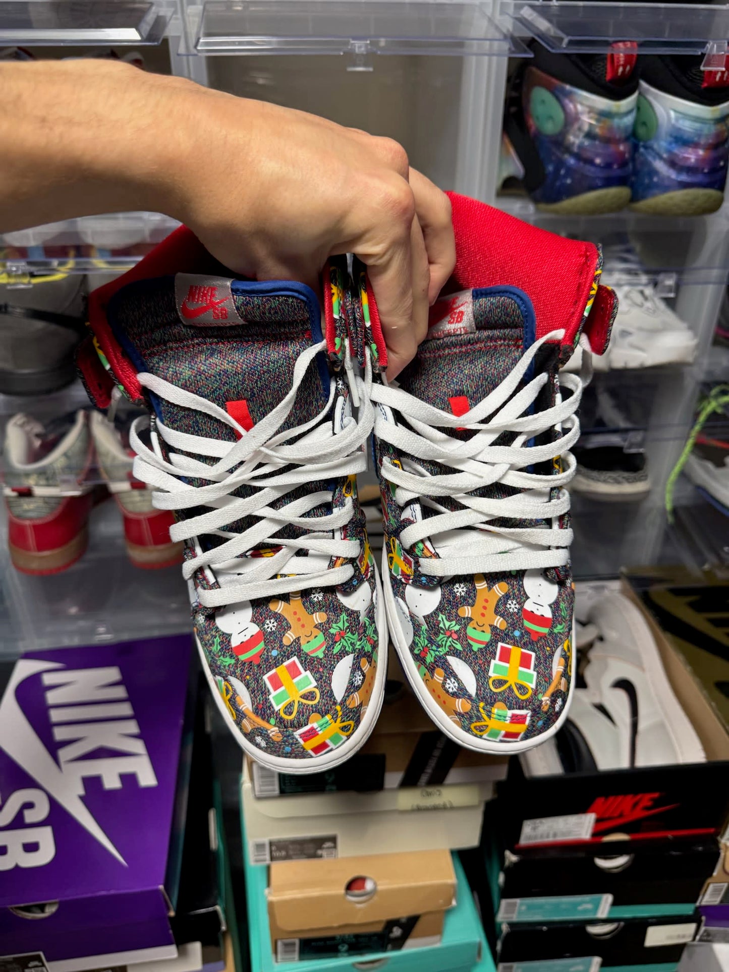 Size 9 Preowned Nike SB Dunk High Concepts Ugly Christmas Sweater (2017)