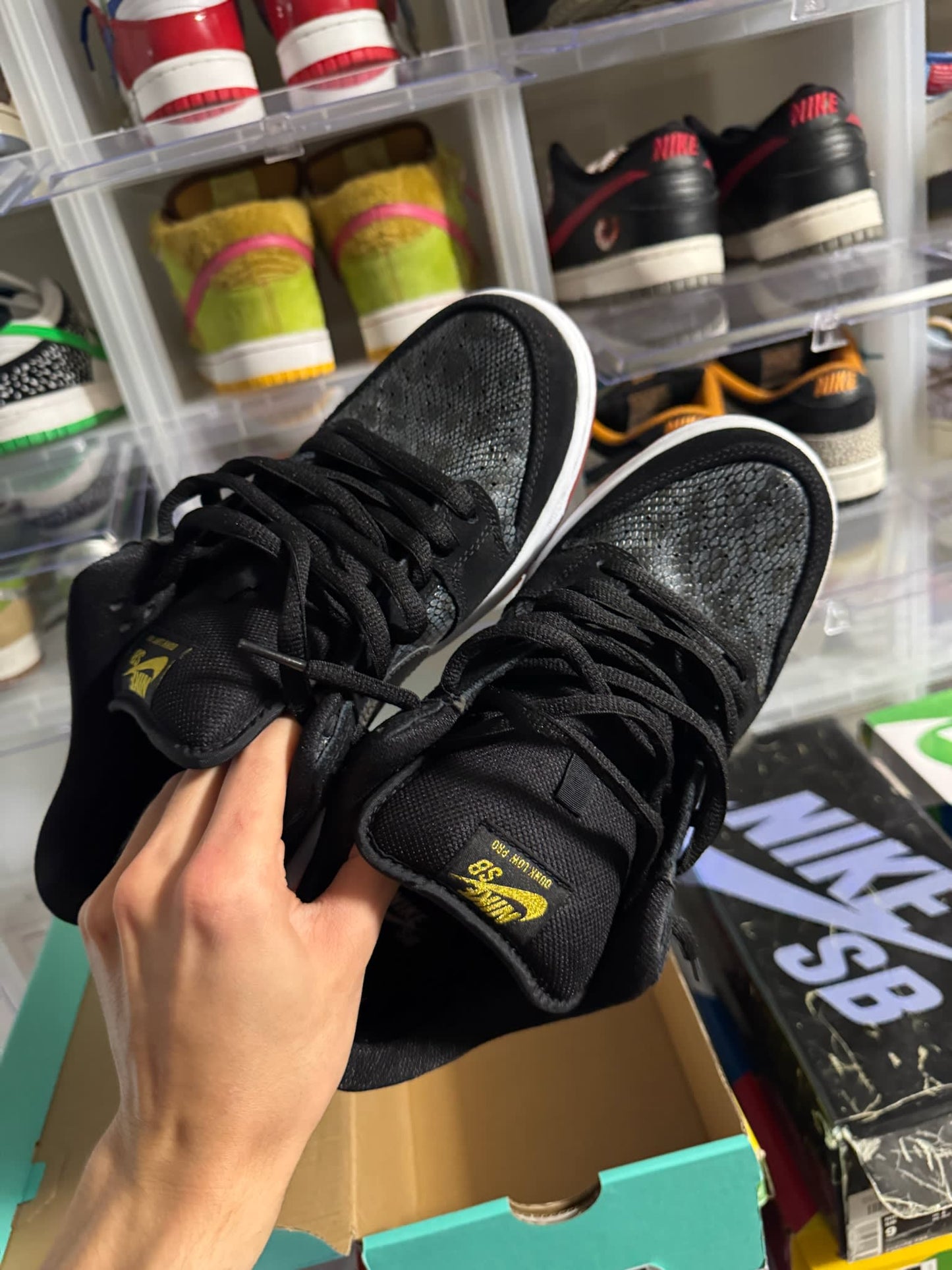 Size 9 Preowned Nike SB Dunk Low Larry Perkins