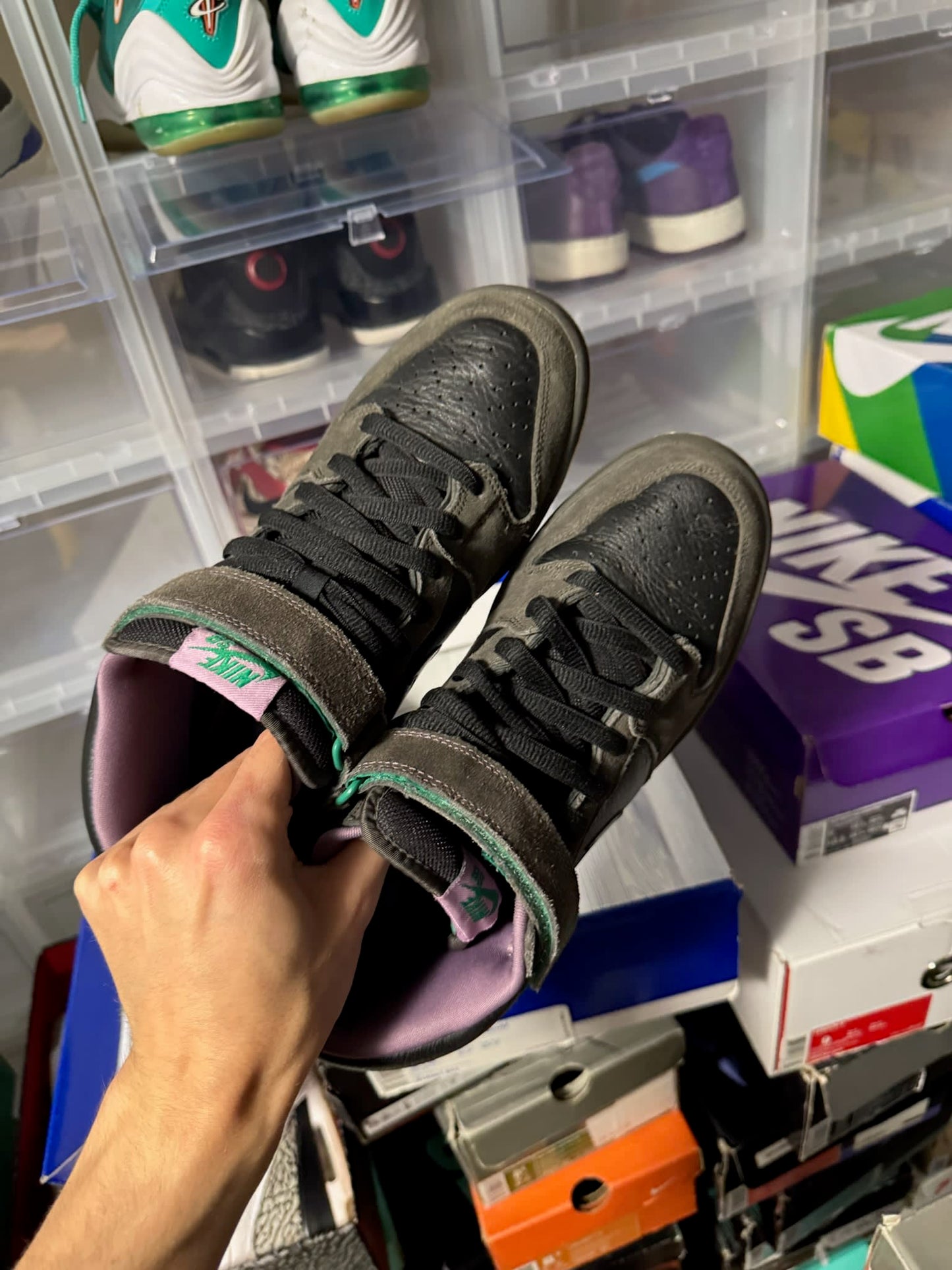 Size 9.5 Preowned Nike SB Dunk Mid Northern Lights