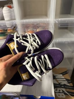 Size 8.5 VNDS Nike SB Dunk Low Crown Royal