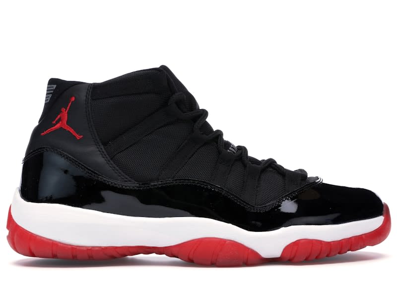 Jordan 11 Retro Playoffs (2001)