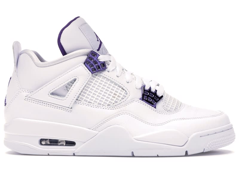 https://res.cloudinary.com/dlqdbsx2k/image/upload/v1754434015/Air-Jordan-4-Retro-White-Court-Purple-Product_rkbpq2.jpg