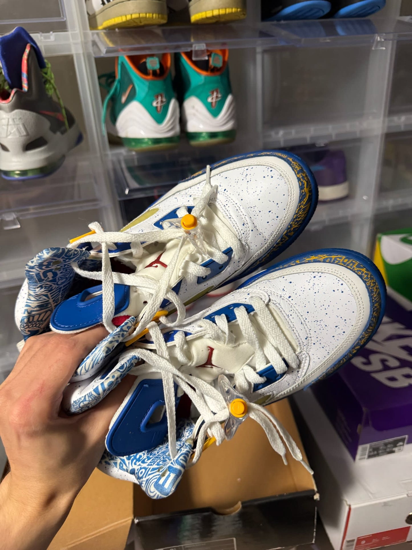 Size 8.5 Preowned Jordan Spizike Do the Right Thing